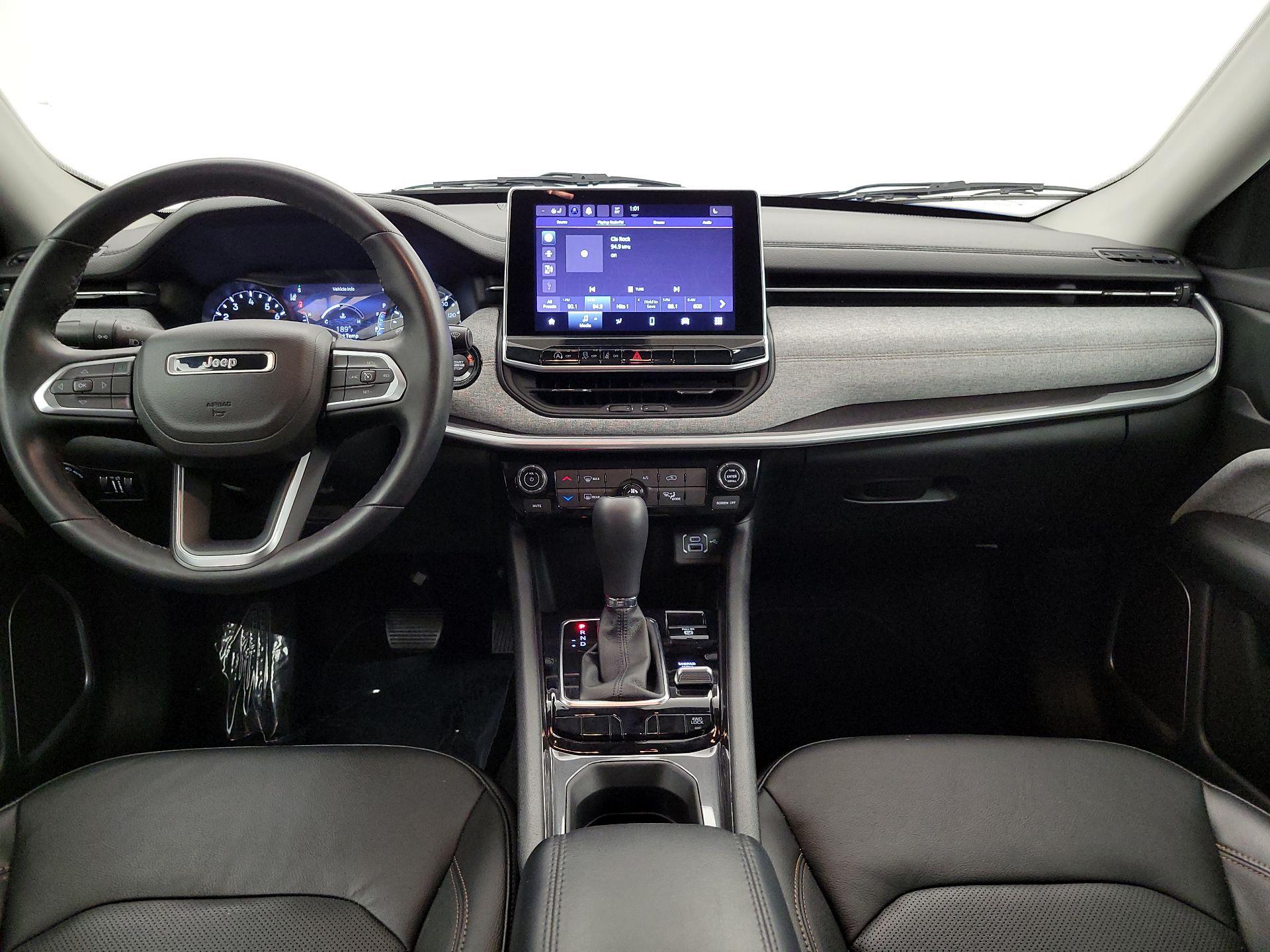 Thumbnail: 2022 Jeep Compass - 9
