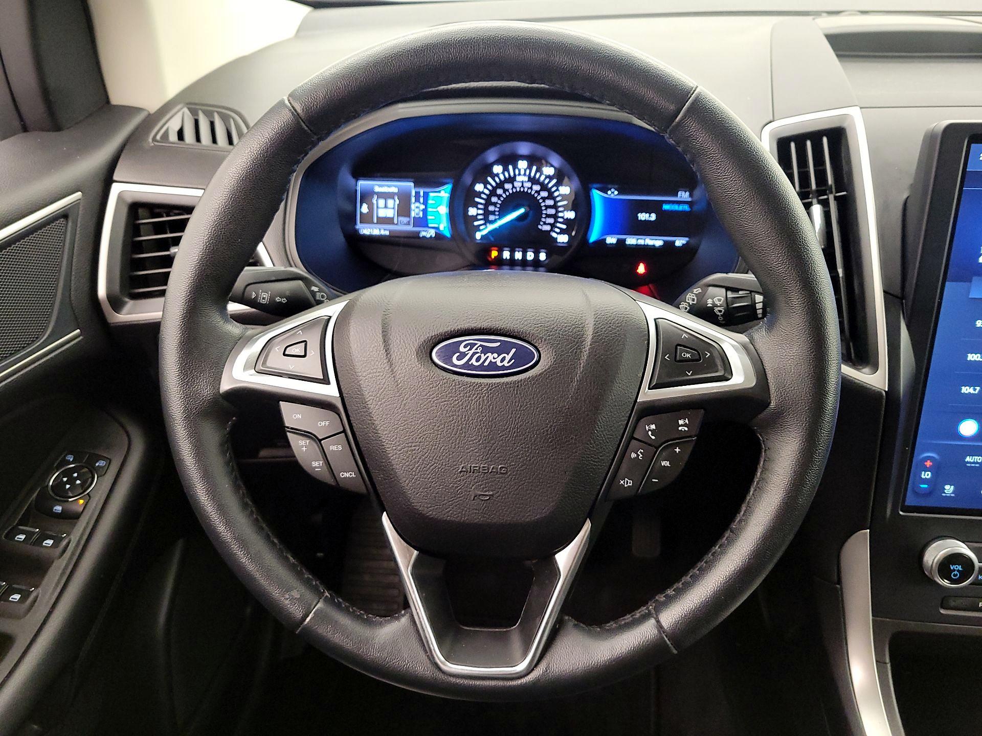 Thumbnail: 2023 Ford Edge - 10
