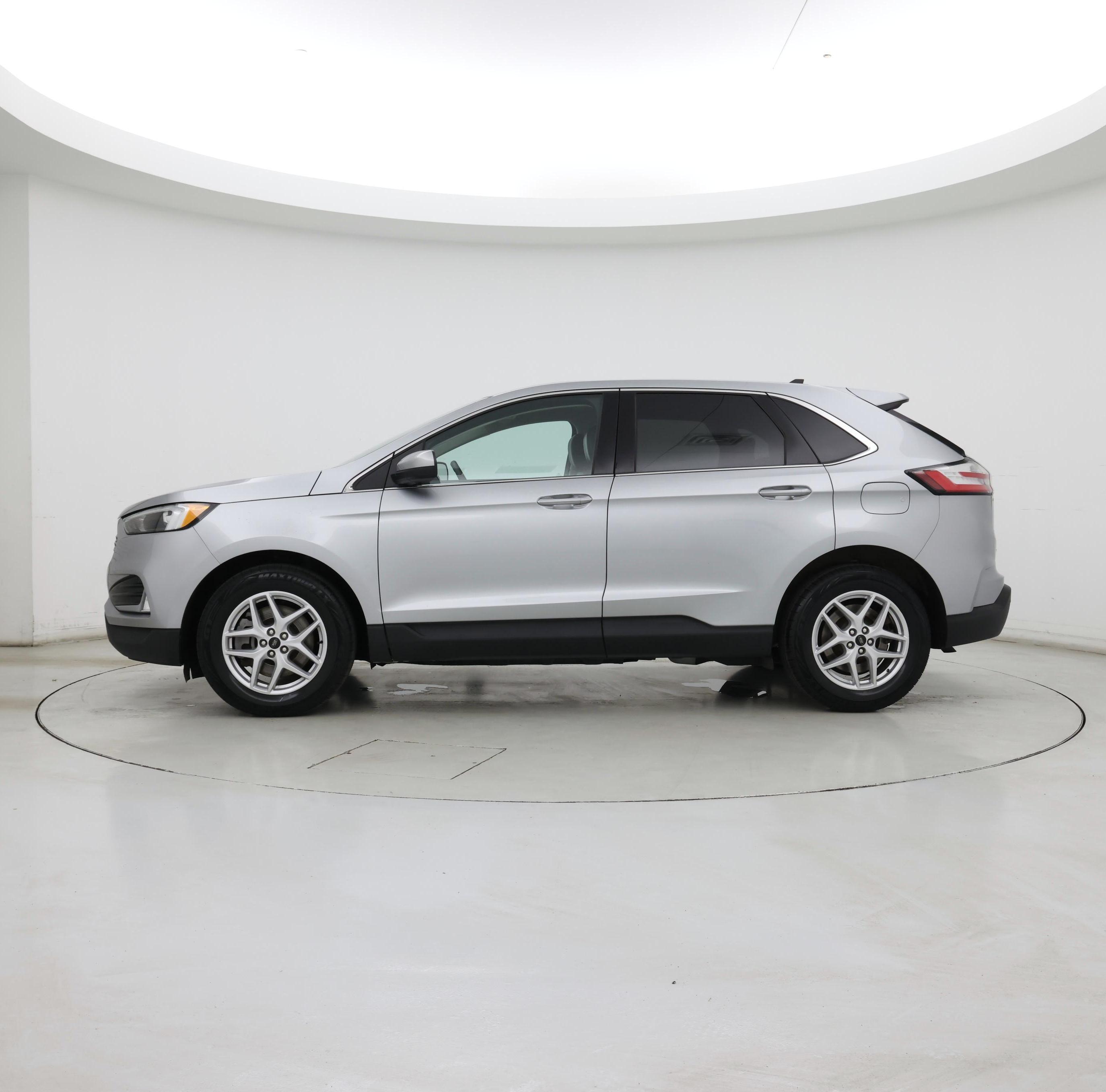 Thumbnail: 2023 Ford Edge - 3