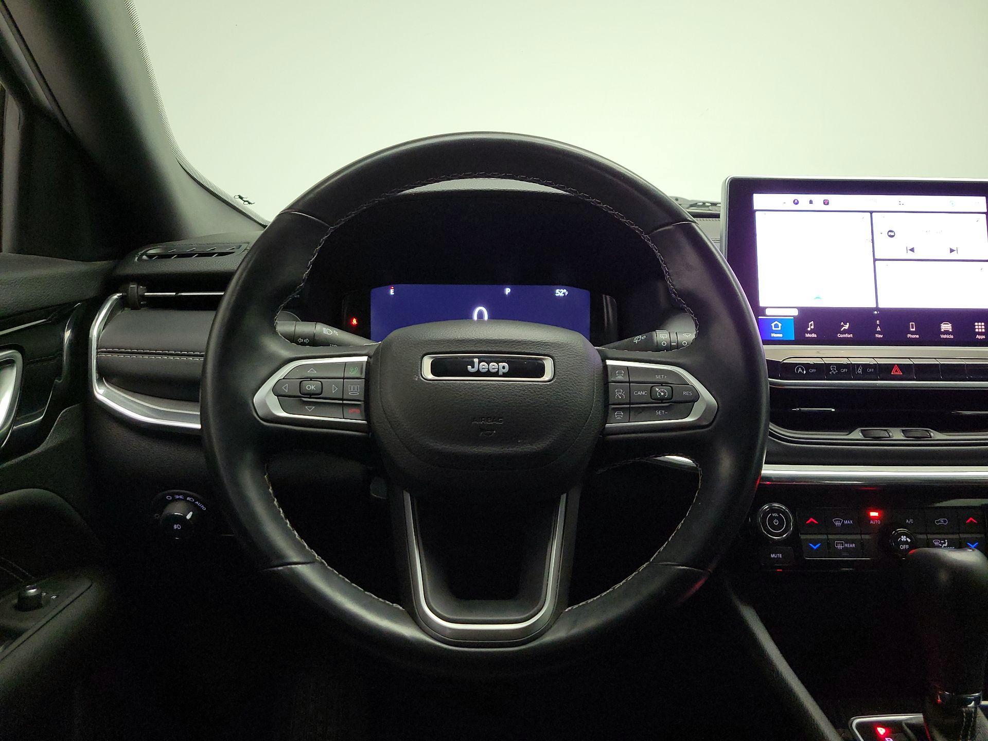Thumbnail: 2022 Jeep Compass - 10