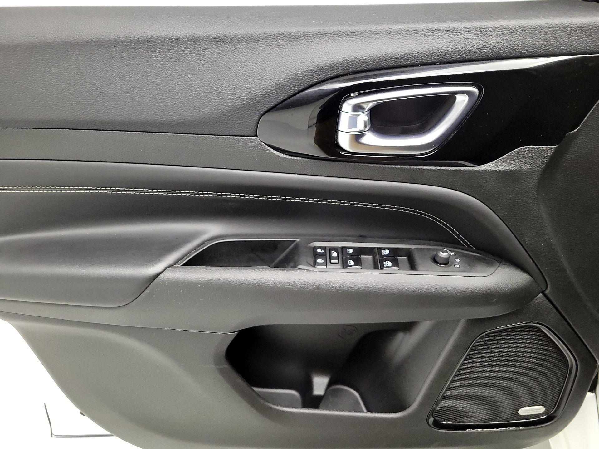 Thumbnail: 2022 Jeep Compass - 12