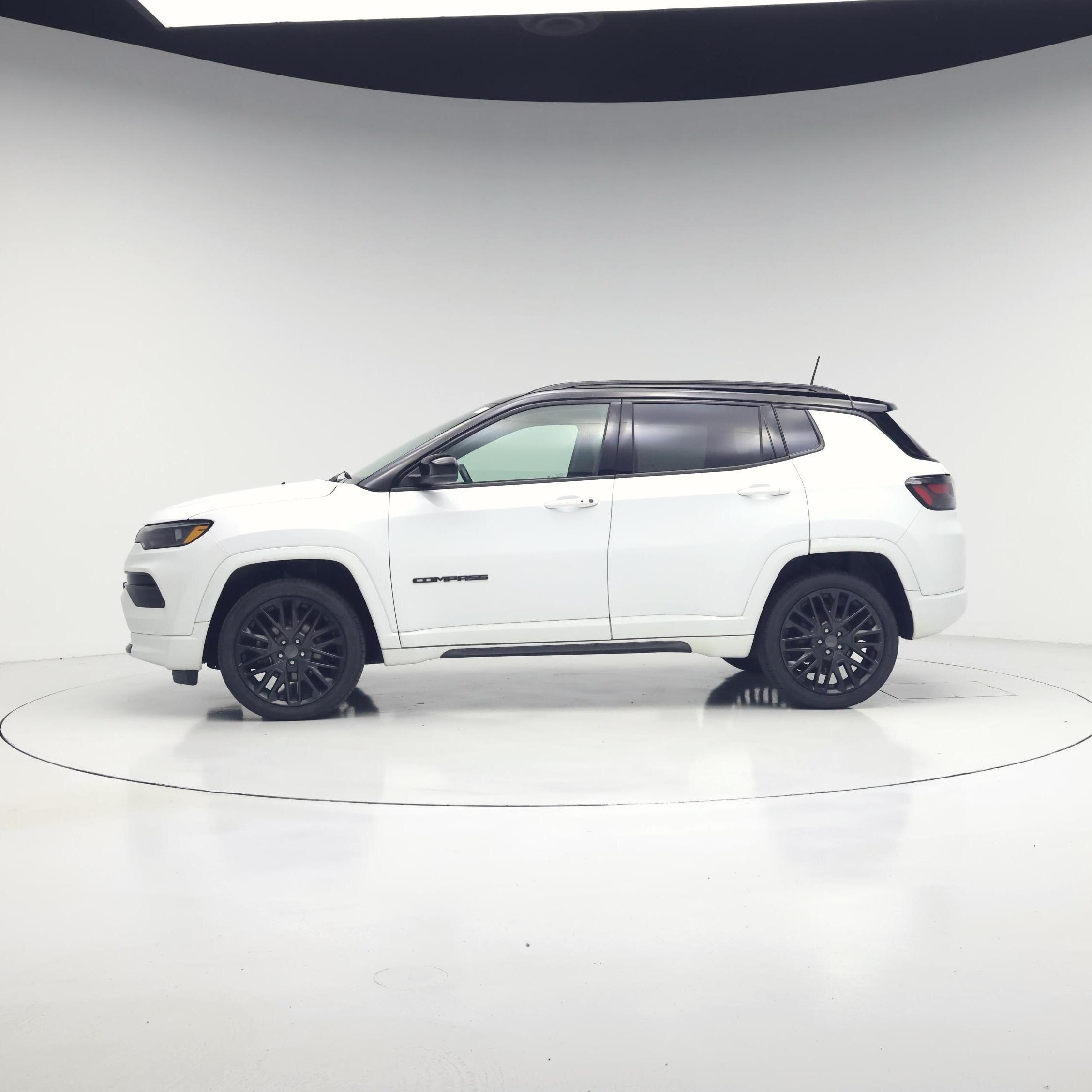 Thumbnail: 2022 Jeep Compass - 3