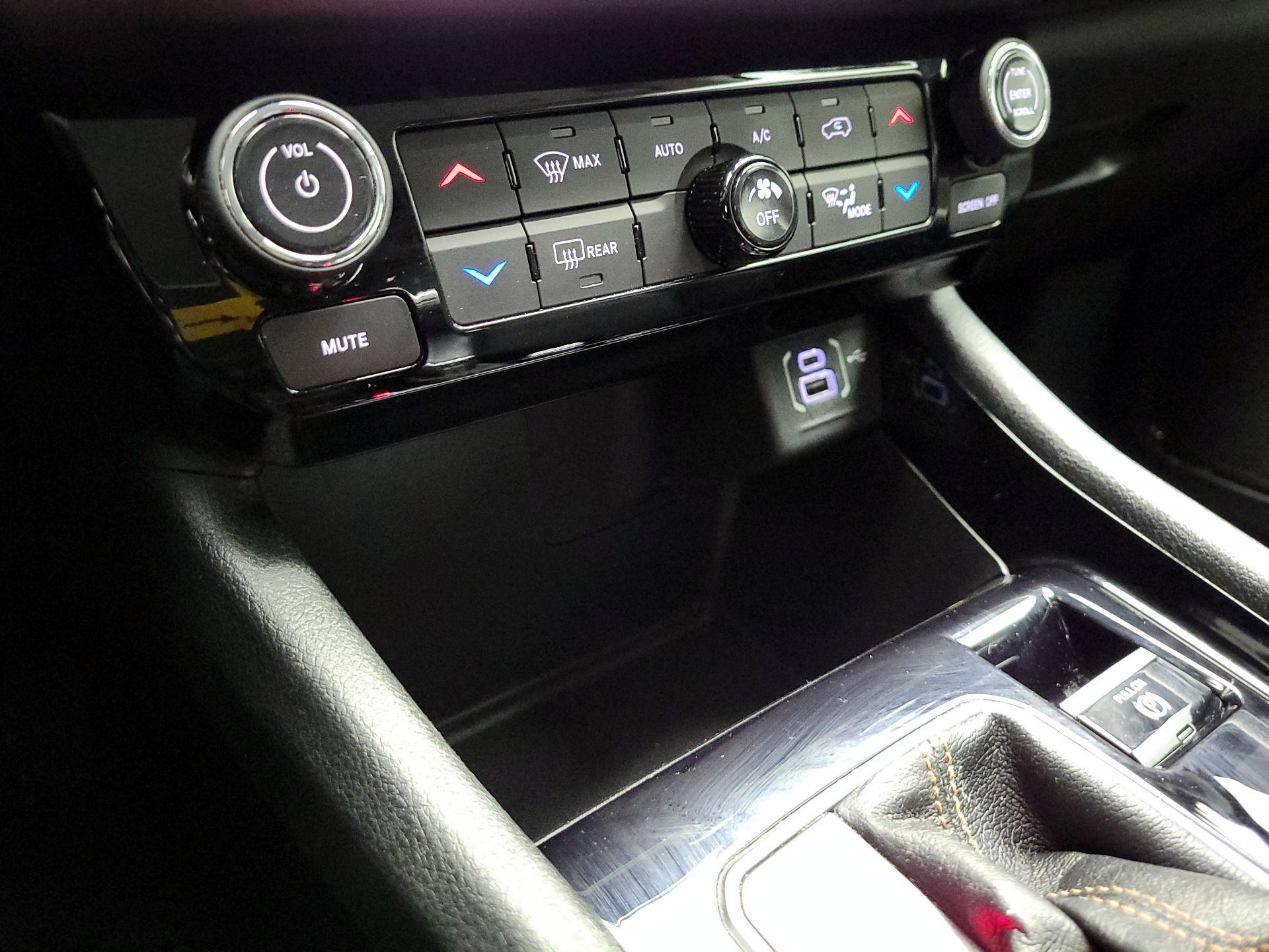 Thumbnail: 2022 Jeep Compass - 15