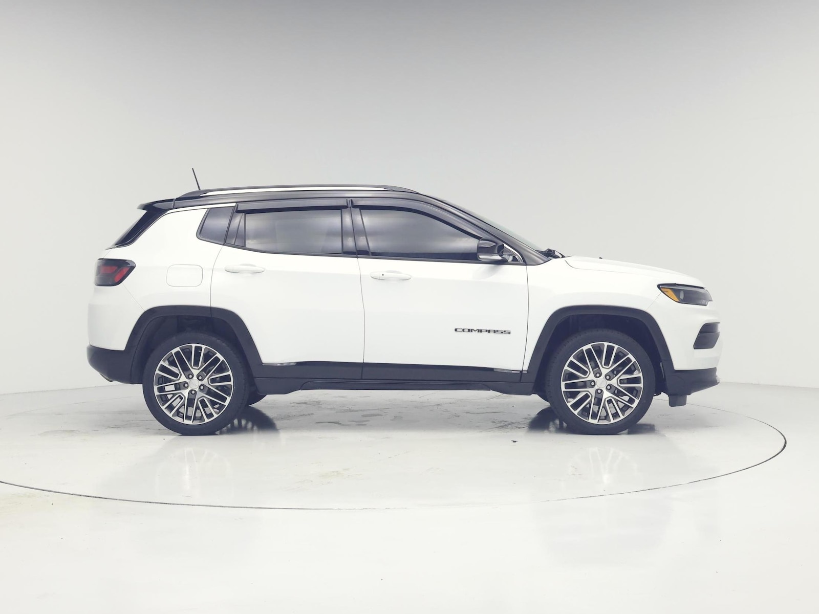 2022 Jeep Compass Limited - Photo 8
