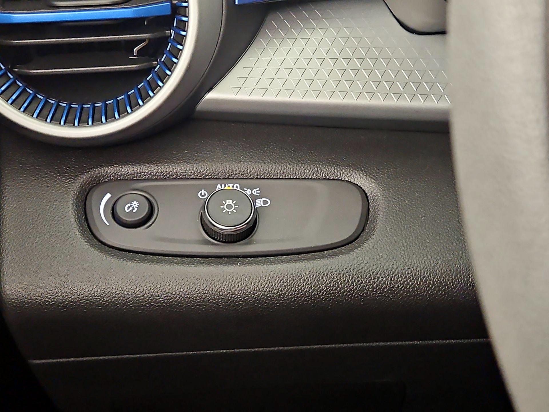 Thumbnail: 2025 Chevrolet Trax - 13