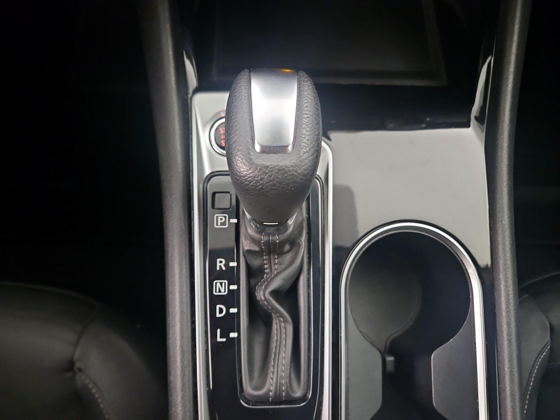 Thumbnail: 2021 Nissan Altima - 17