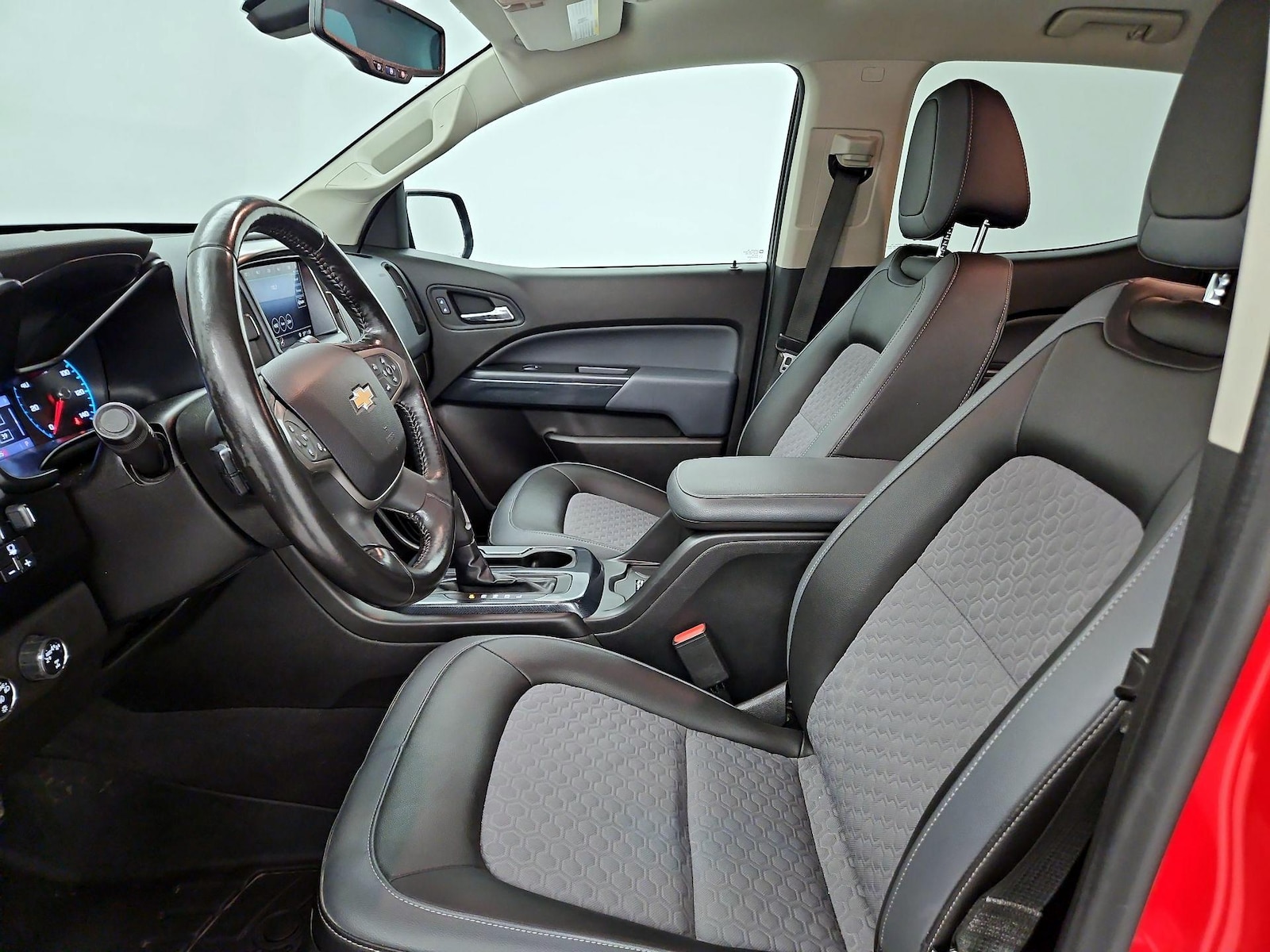 2019 Chevrolet Colorado Z71 - Photo 12