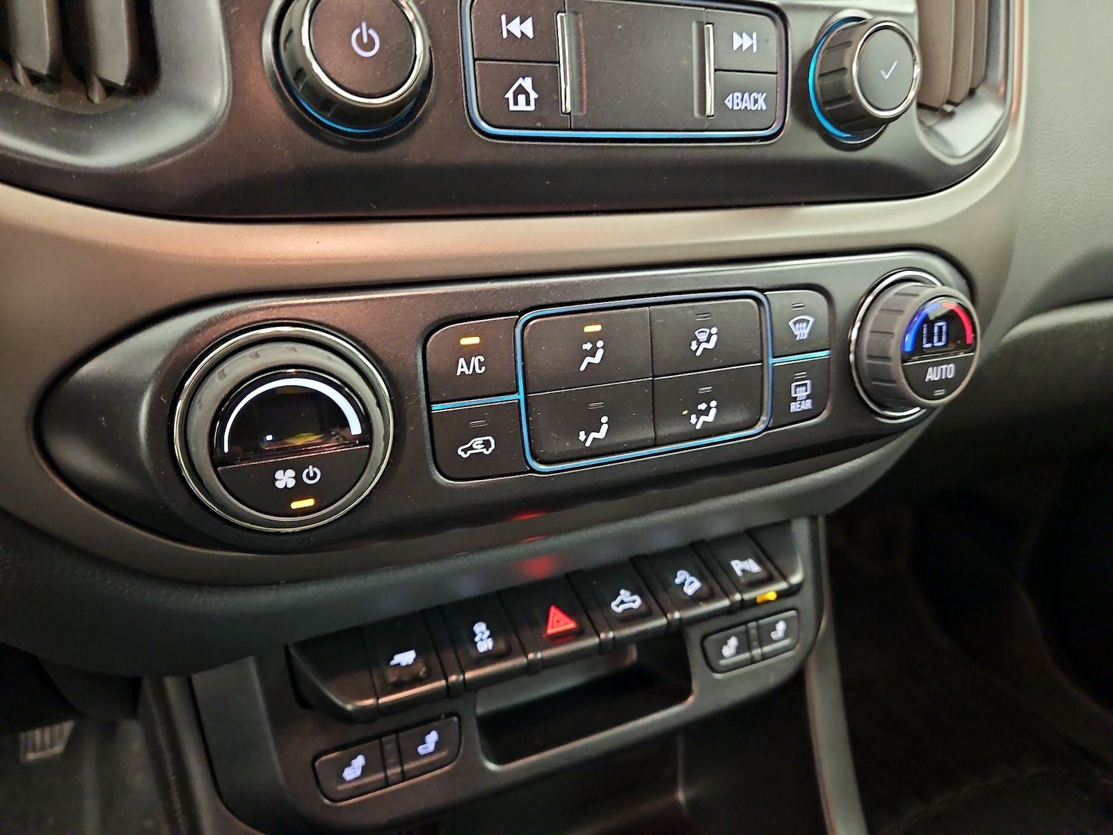 2019 Chevrolet Colorado Z71 - Photo 17