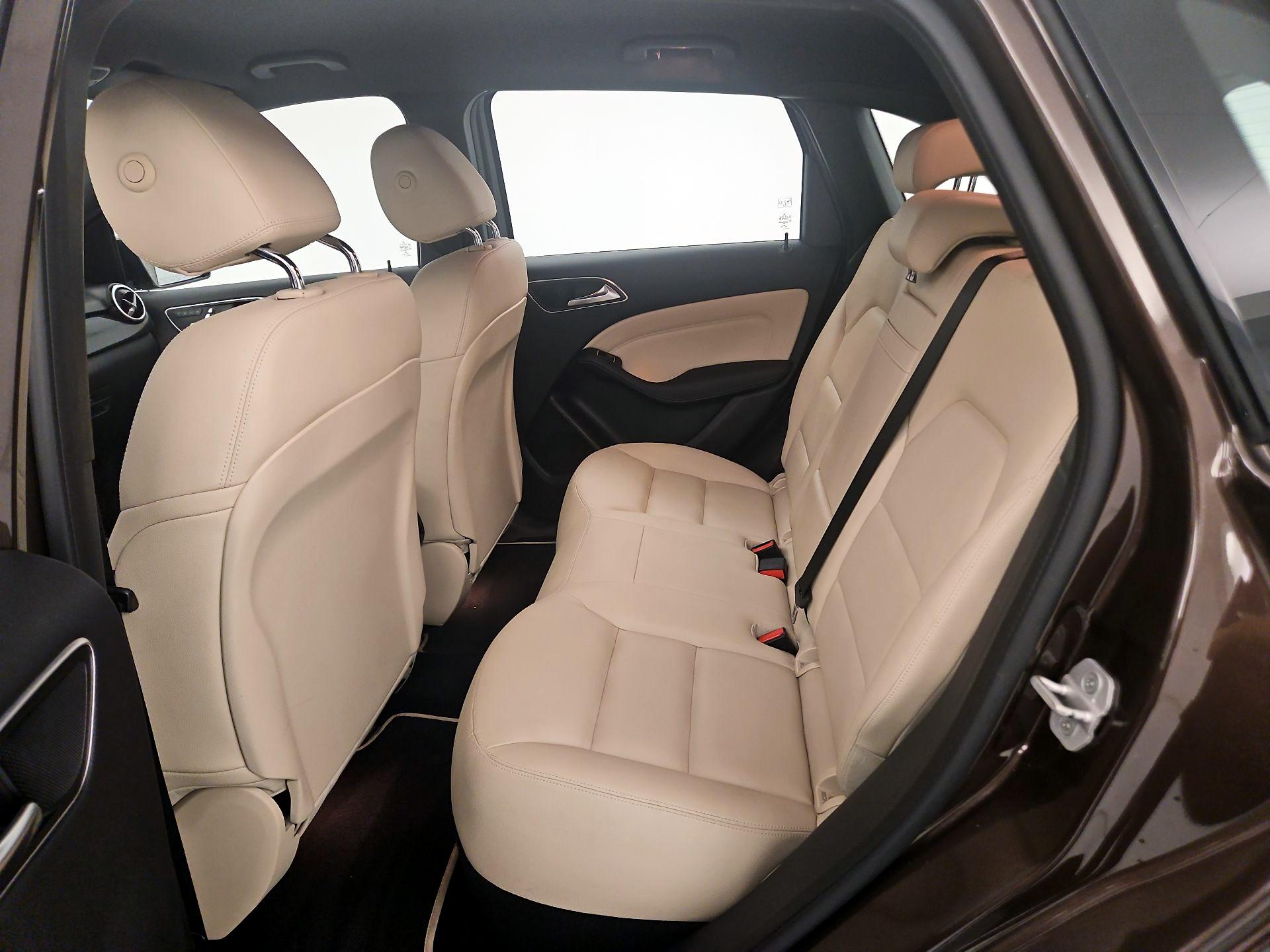 Thumbnail: 2017 Mercedes-Benz B-Class - 20