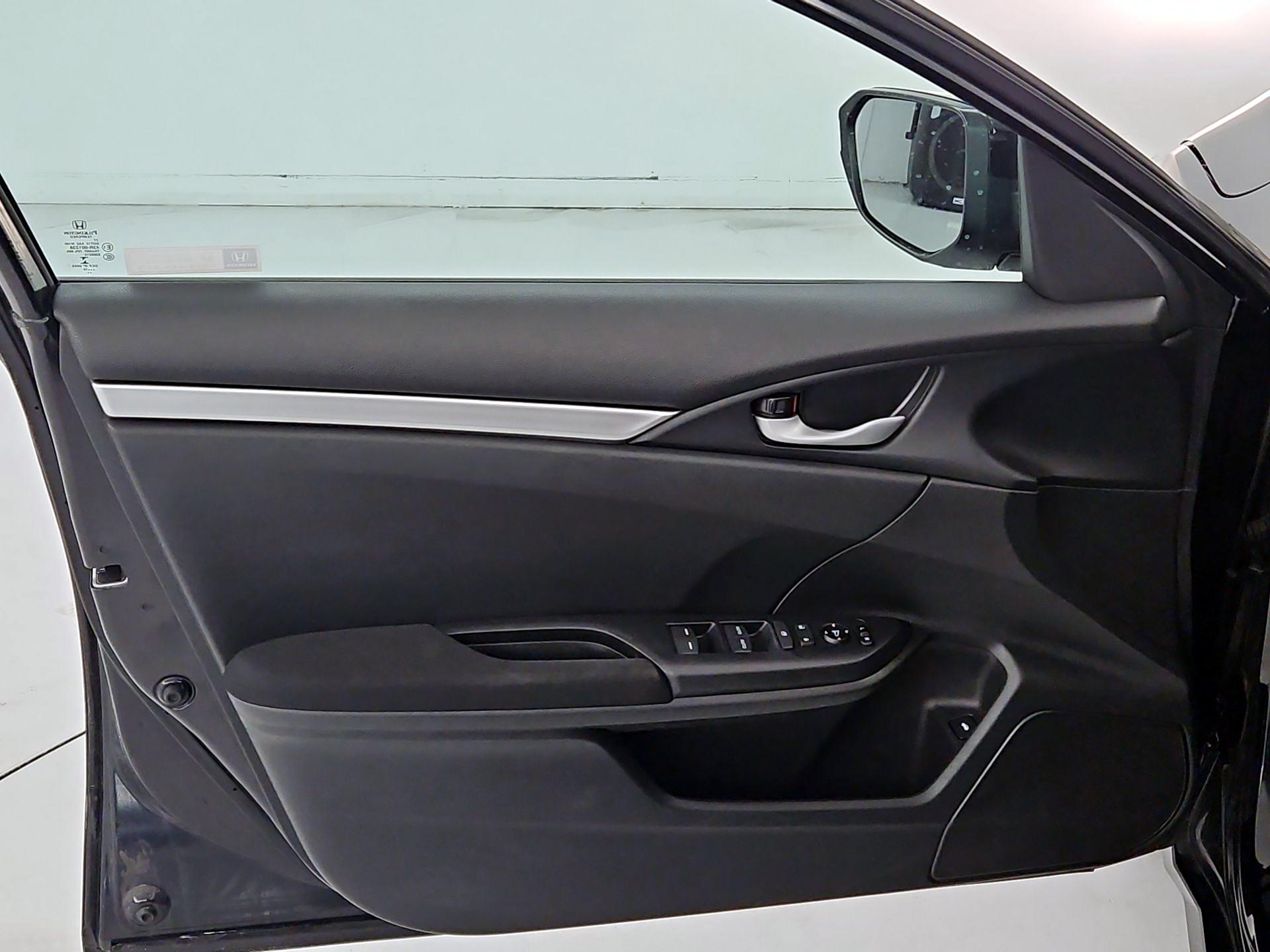 Thumbnail: 2019 Honda Civic - 12