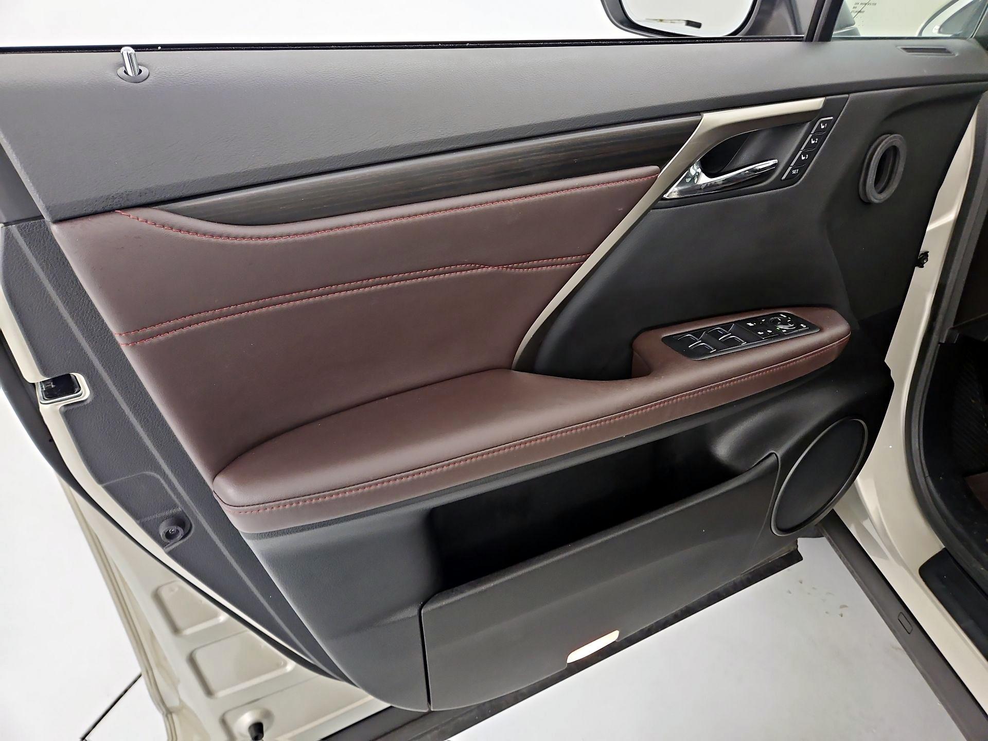 Thumbnail: 2016 Lexus RX - 12