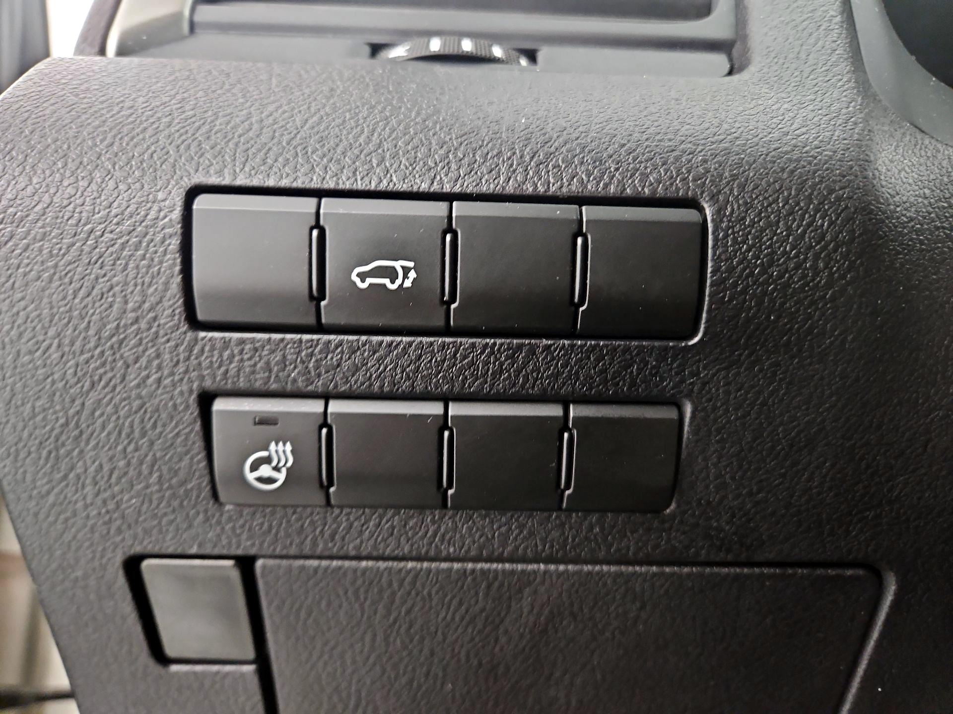 Thumbnail: 2016 Lexus RX - 13