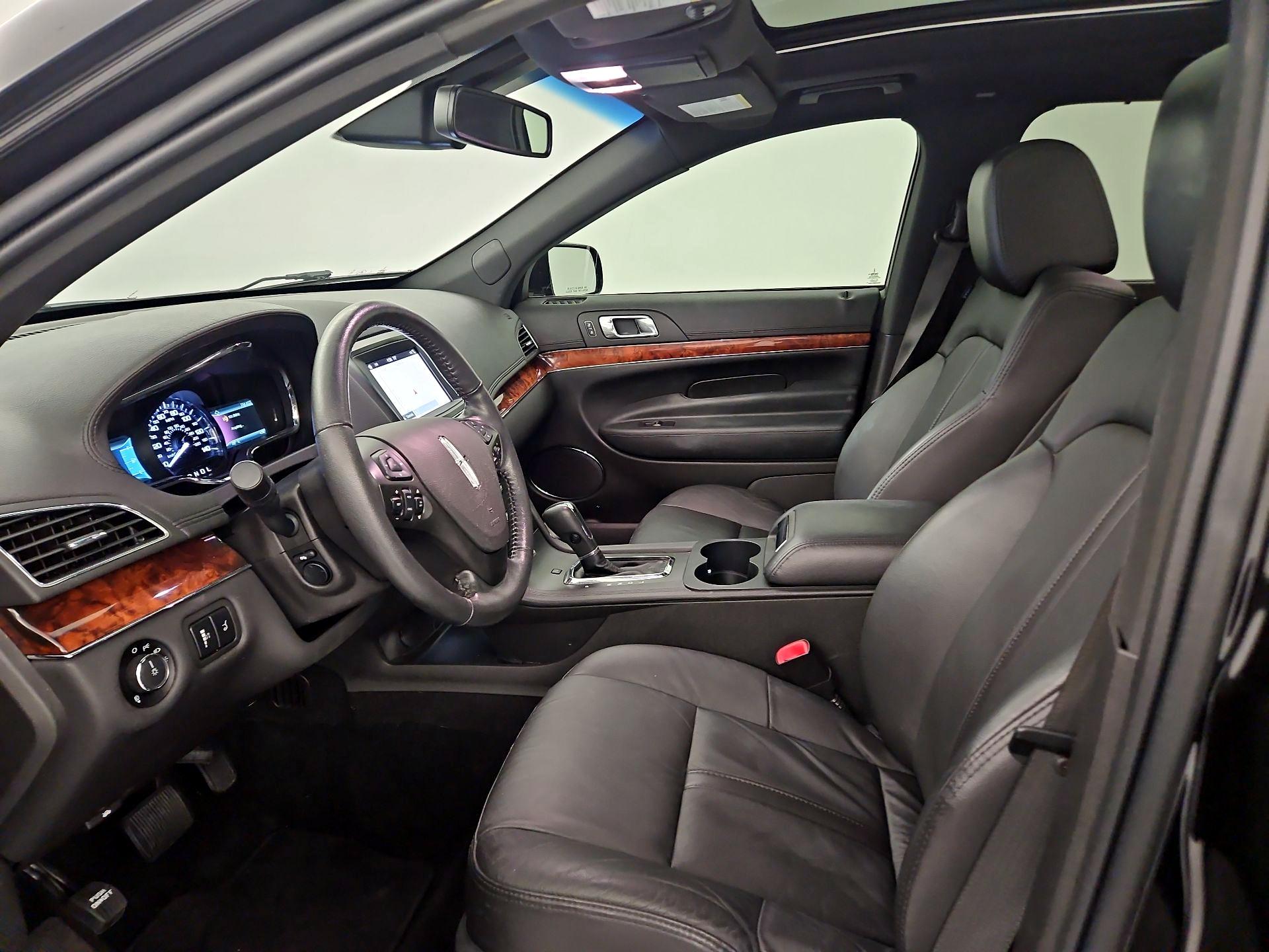 Thumbnail: 2019 Lincoln MKT - 9