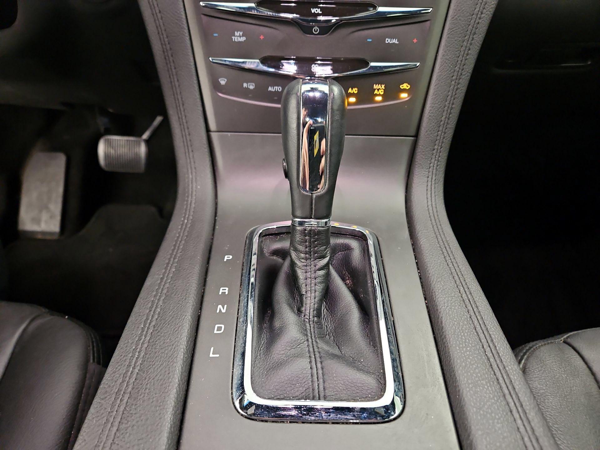 Thumbnail: 2019 Lincoln MKT - 16