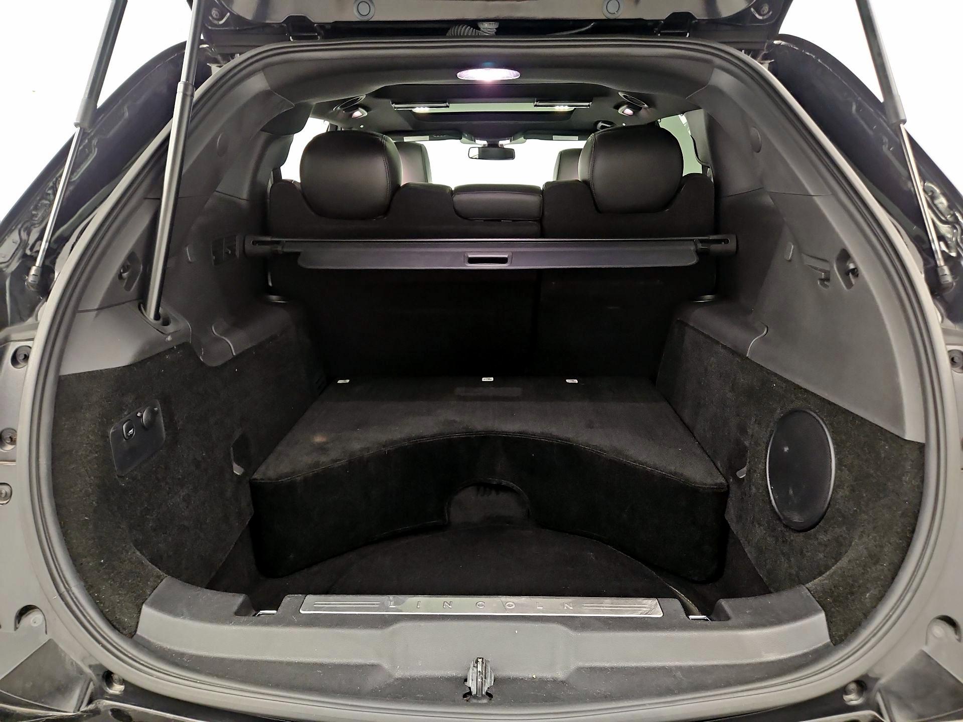 Thumbnail: 2019 Lincoln MKT - 19