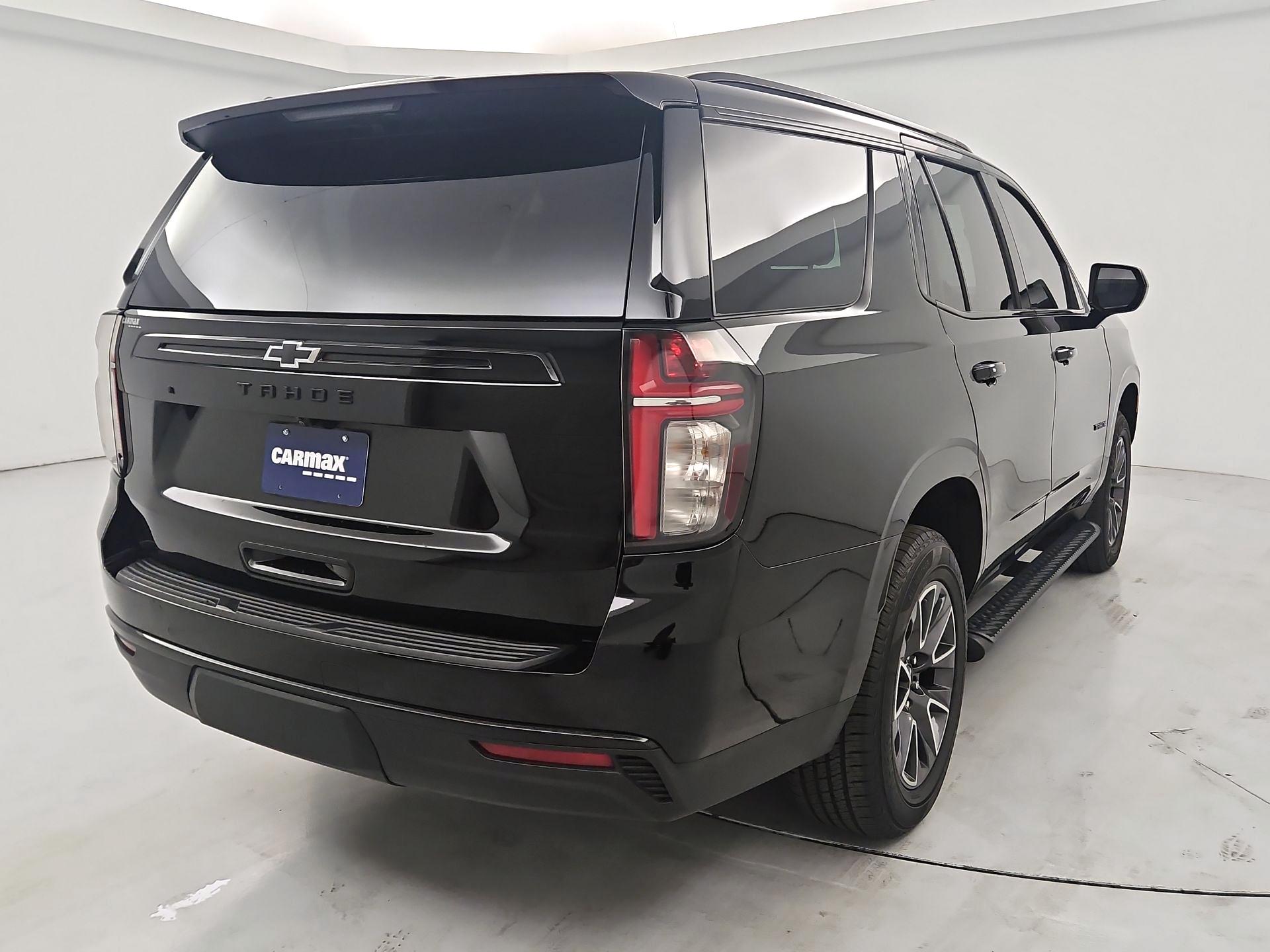 Thumbnail: 2023 Chevrolet Tahoe - 5