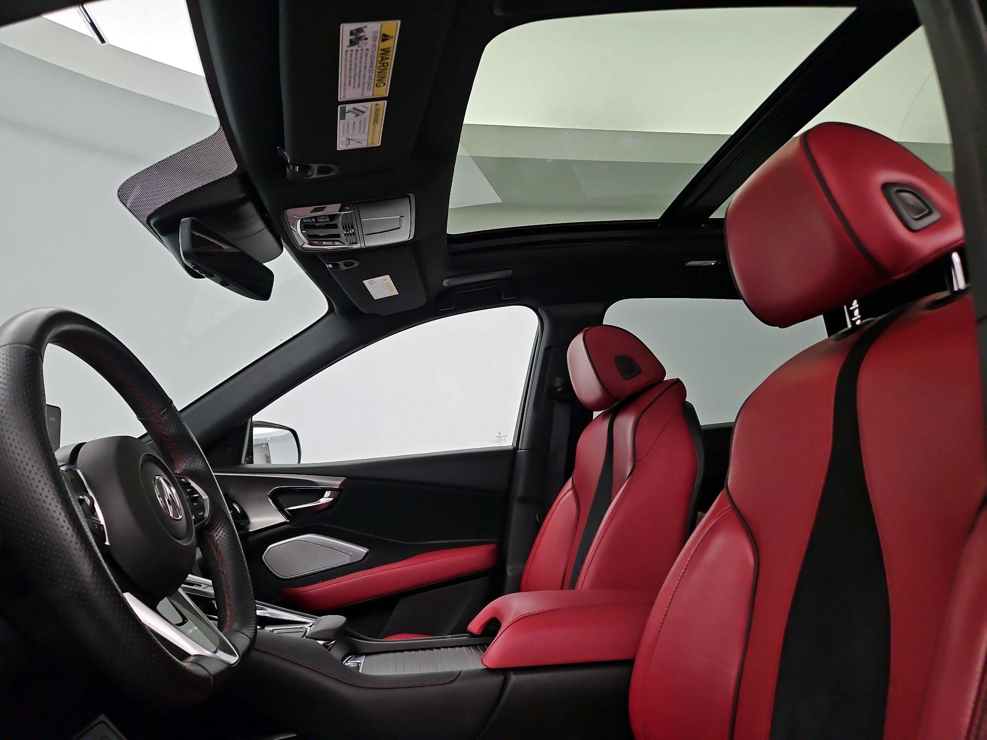 Thumbnail: 2023 Acura RDX - 20