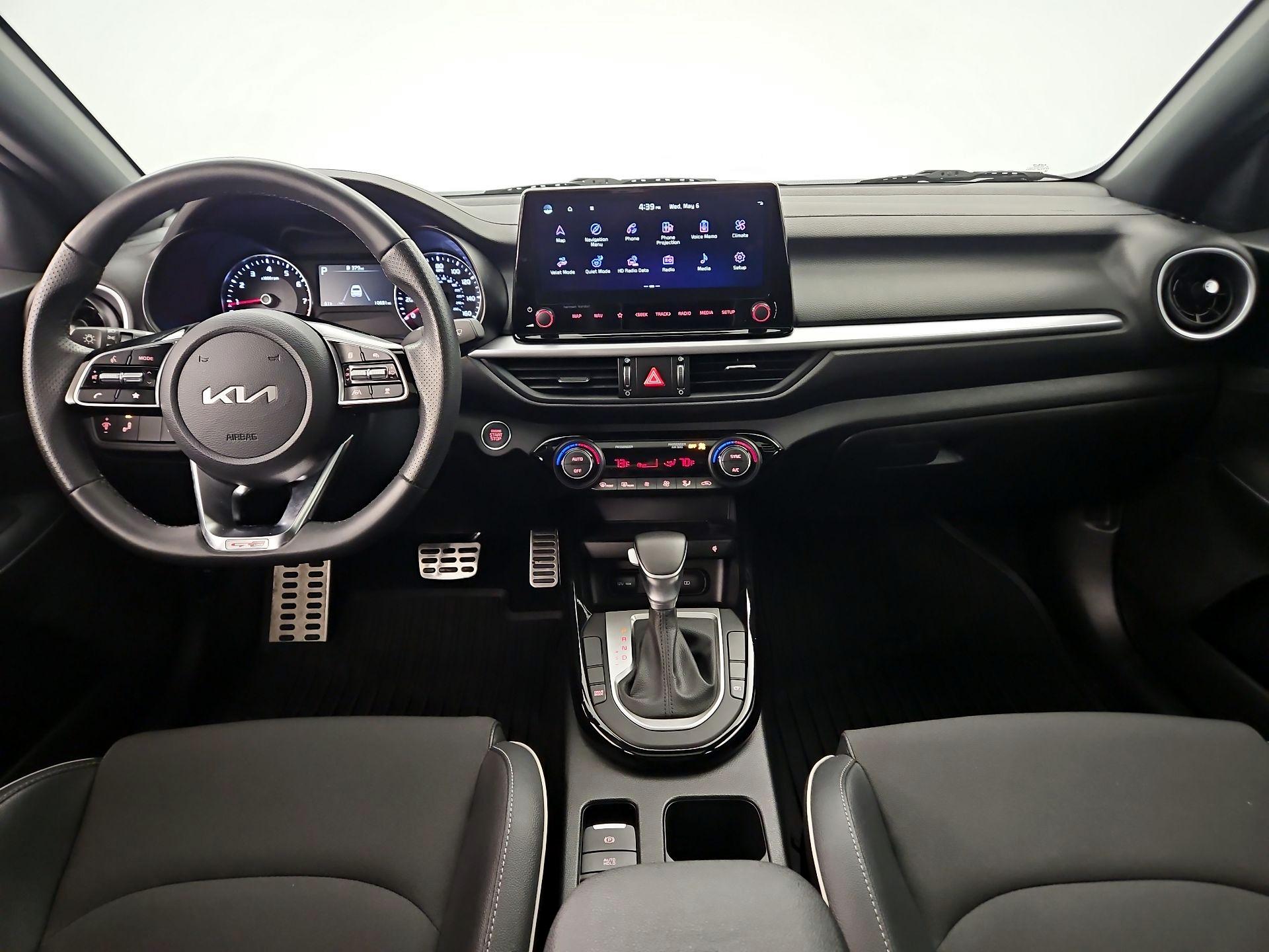 Thumbnail: 2024 Kia Forte - 9