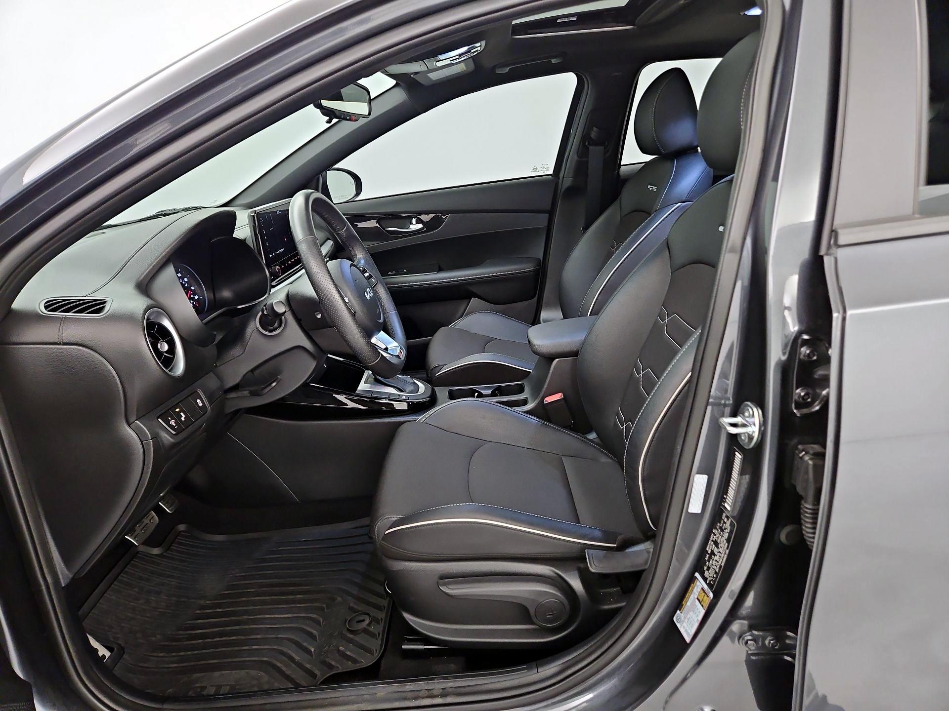 Thumbnail: 2024 Kia Forte - 11