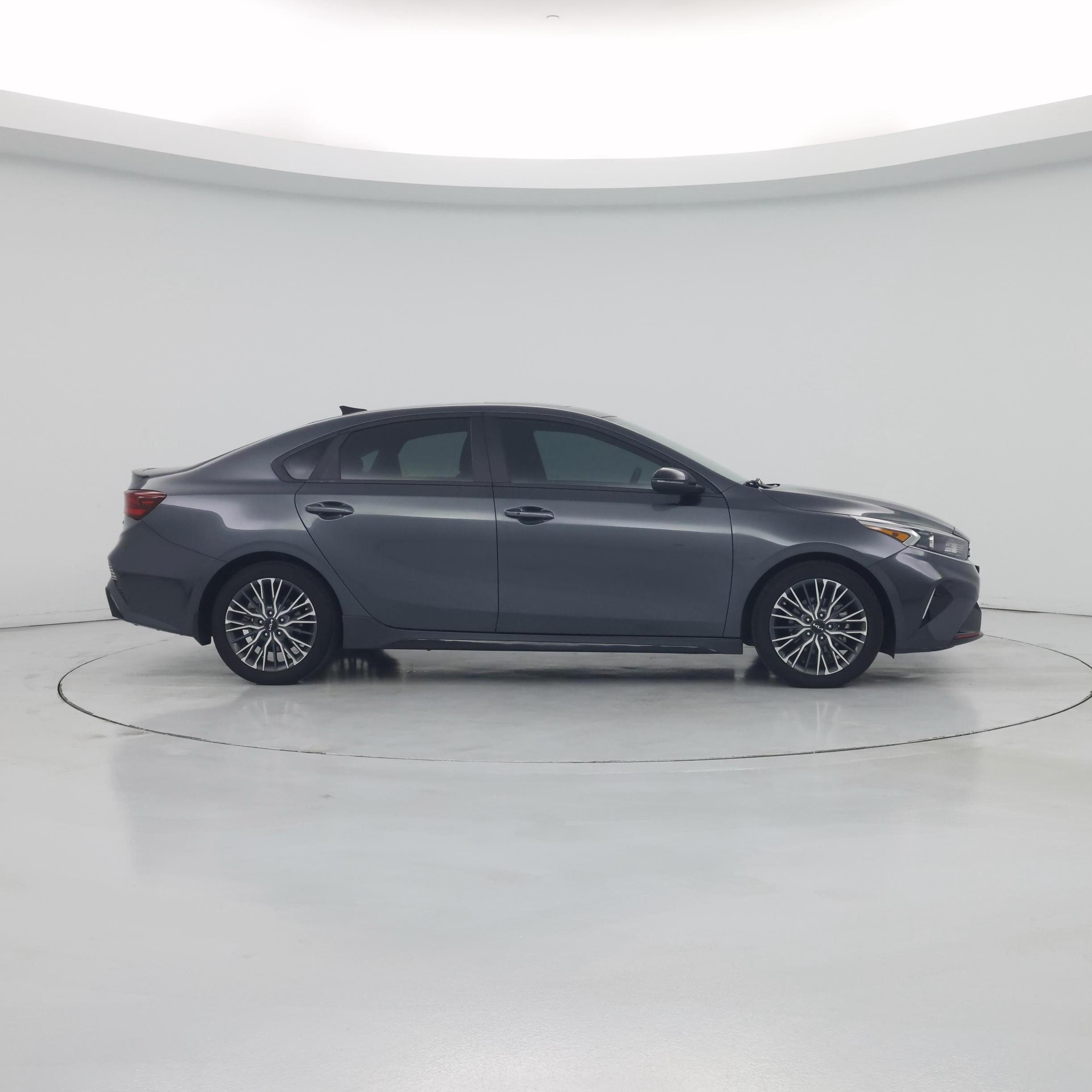 Thumbnail: 2024 Kia Forte - 7