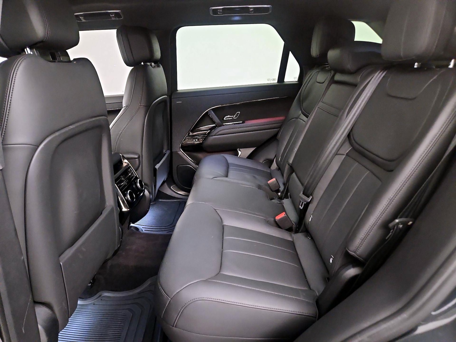2024 Land Rover Range Rover Sport SE - Photo 19