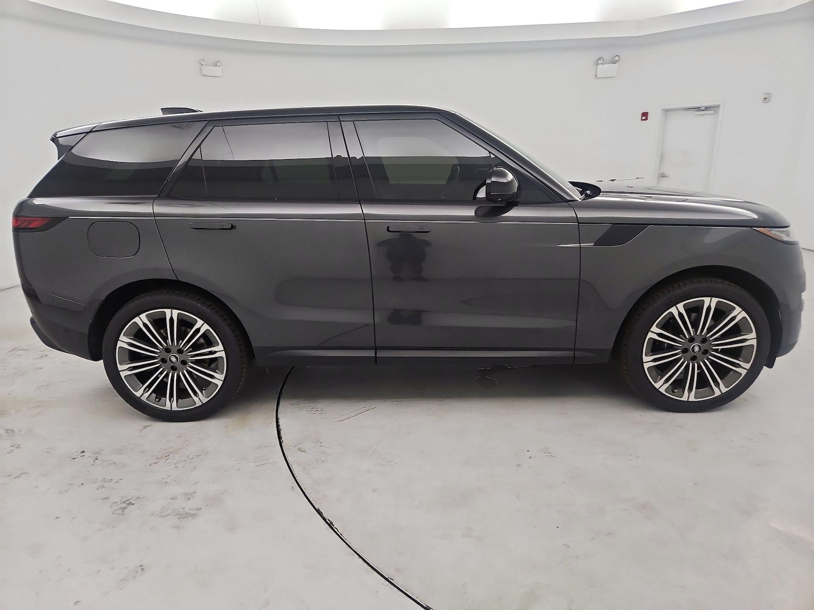 2024 Land Rover Range Rover Sport SE - Photo 4