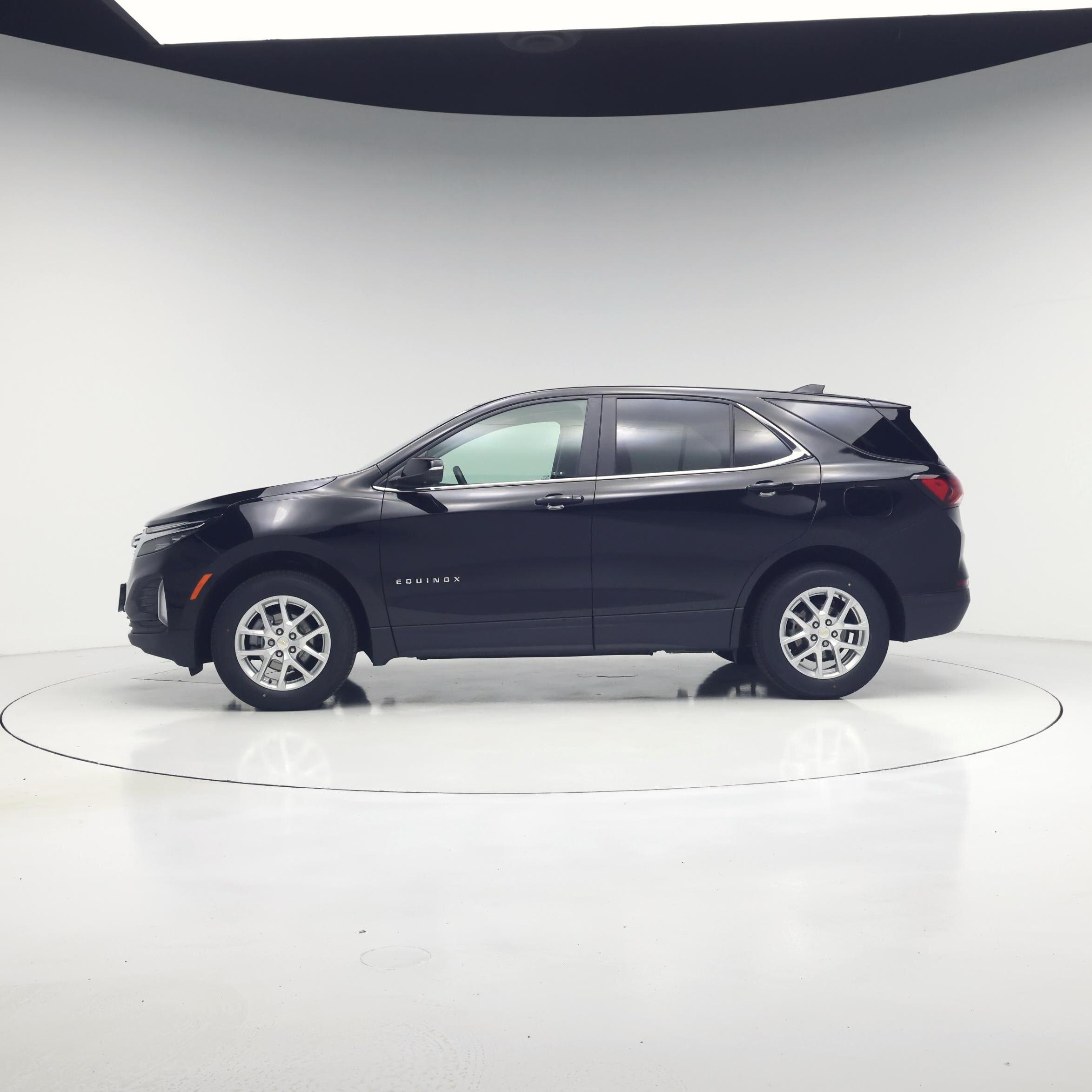 Thumbnail: 2024 Chevrolet Equinox - 3