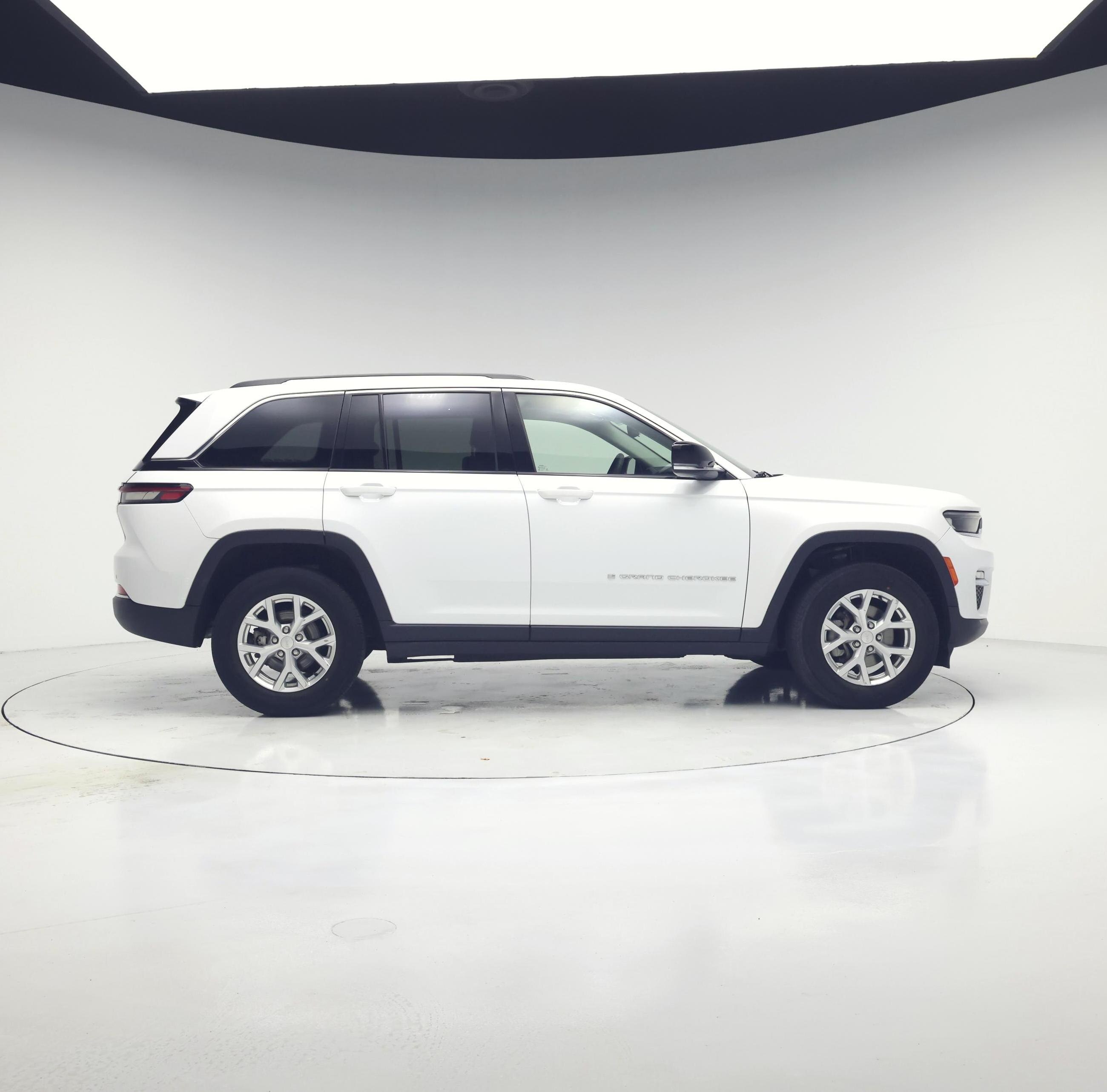 Thumbnail: 2023 Jeep Grand Cherokee - 7