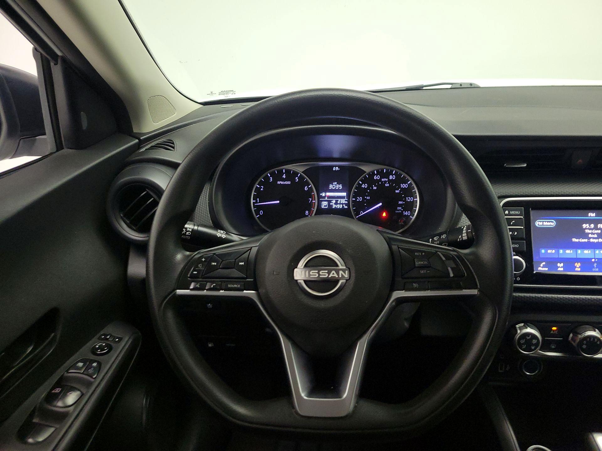 Thumbnail: 2022 Nissan Kicks - 10