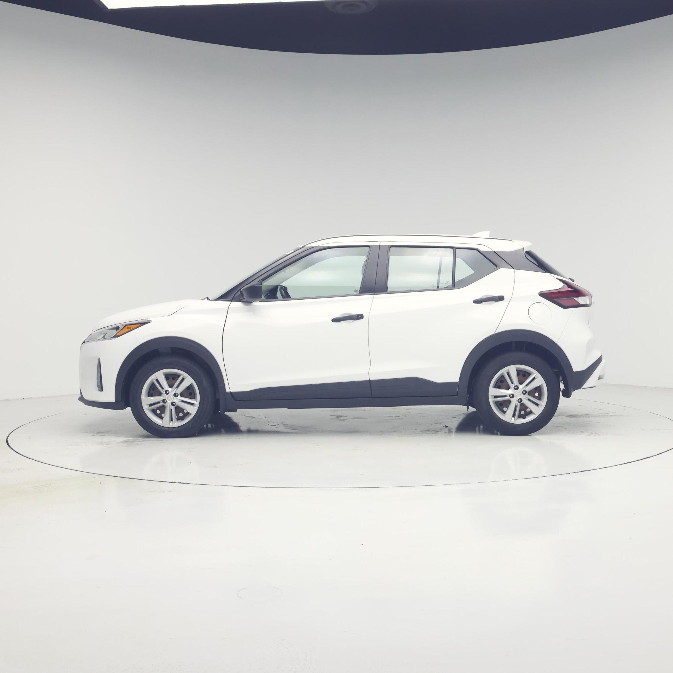 Thumbnail: 2022 Nissan Kicks - 3