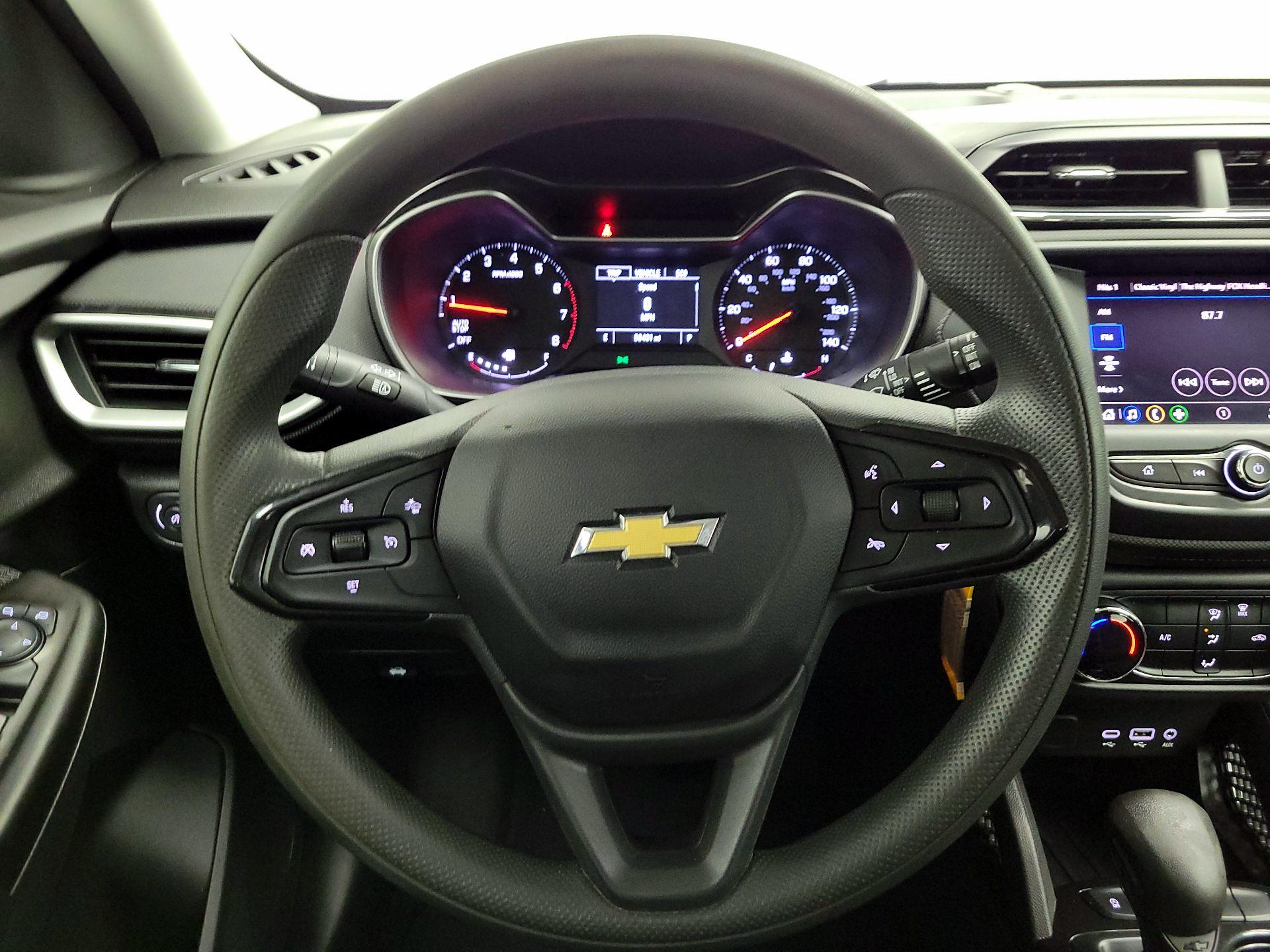 Thumbnail: 2023 Chevrolet TrailBlazer - 10