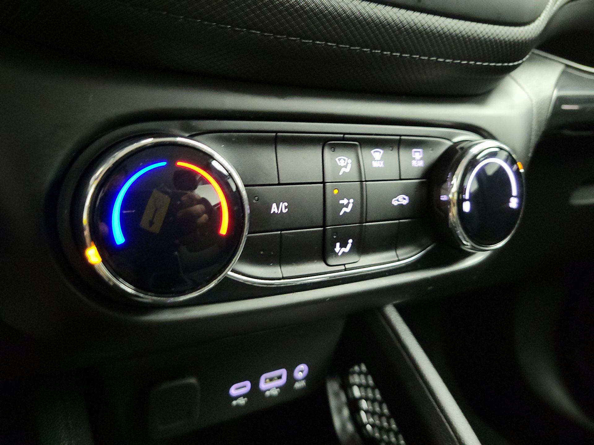 Thumbnail: 2023 Chevrolet TrailBlazer - 16