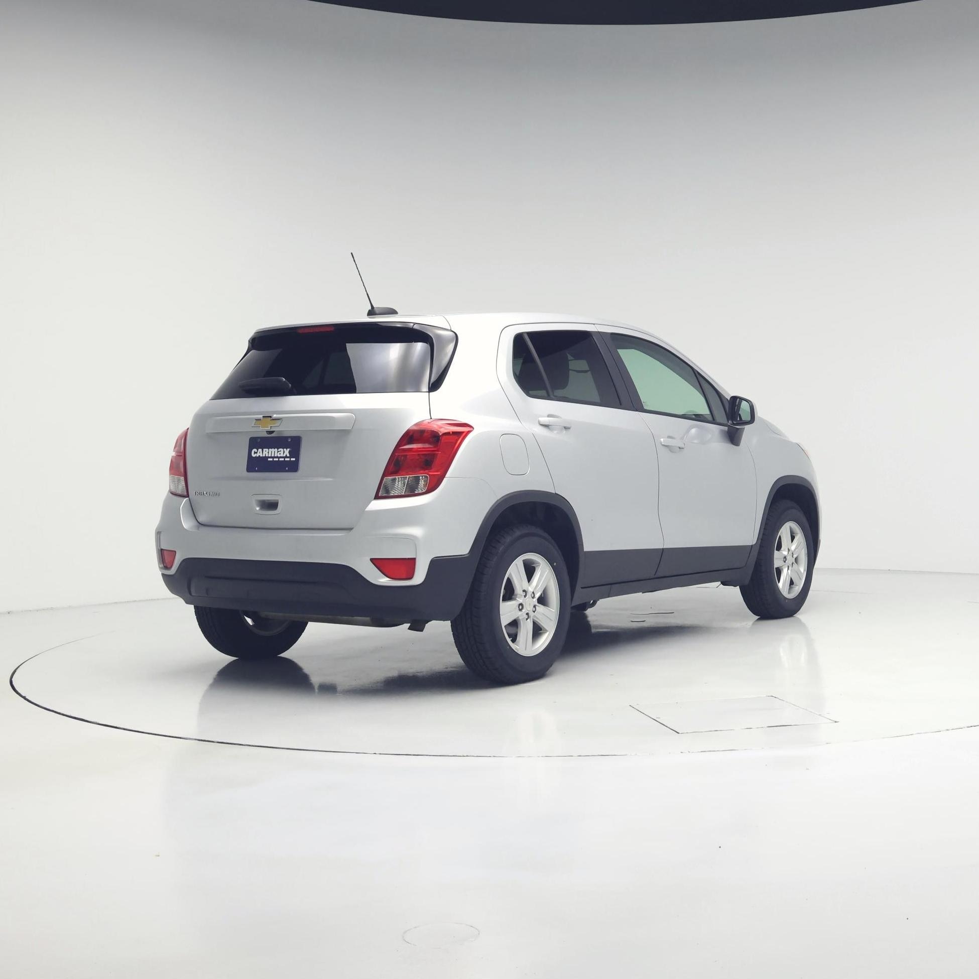 Thumbnail: 2022 Chevrolet Trax - 8