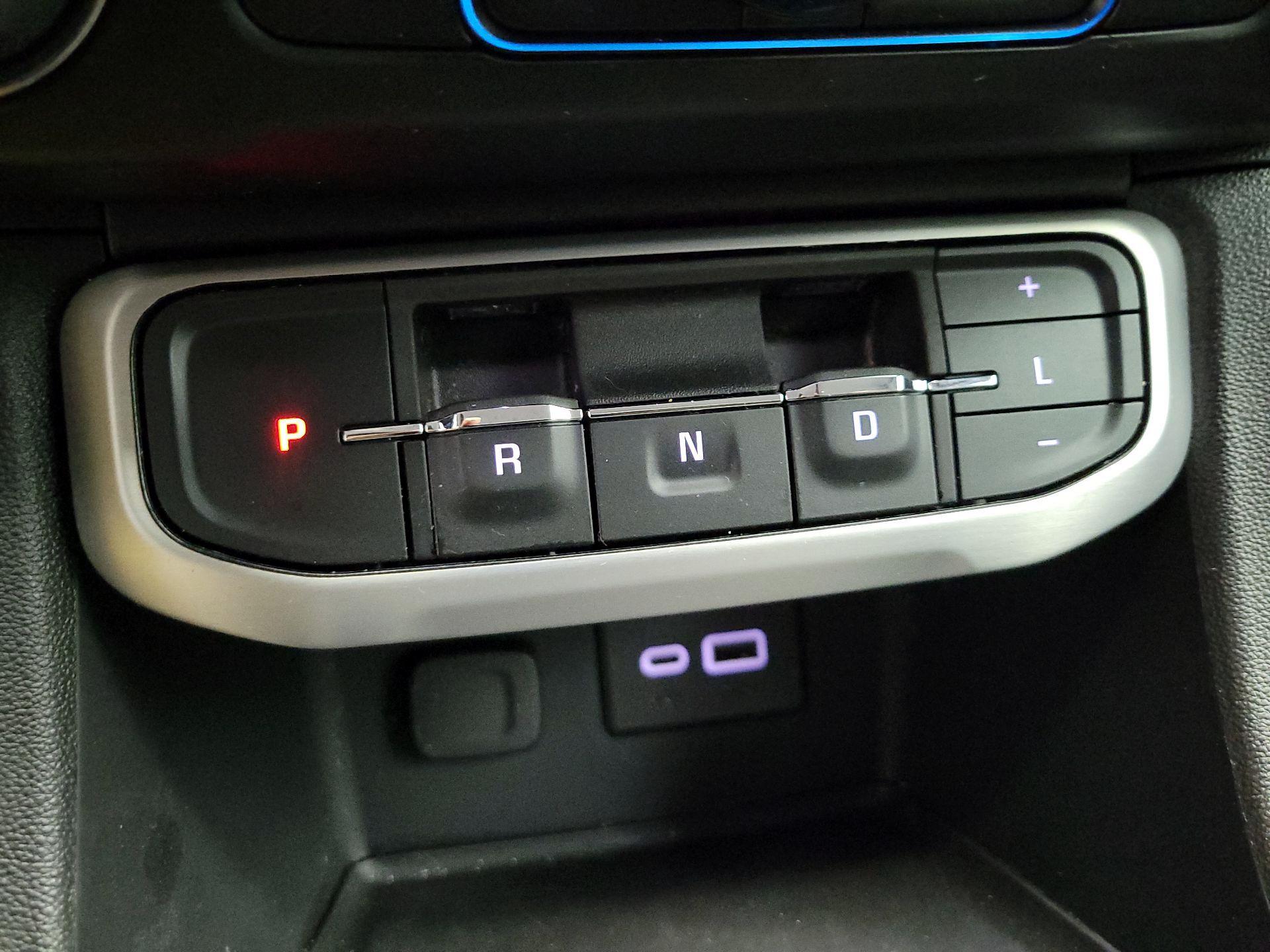 Thumbnail: 2023 GMC Acadia - 16