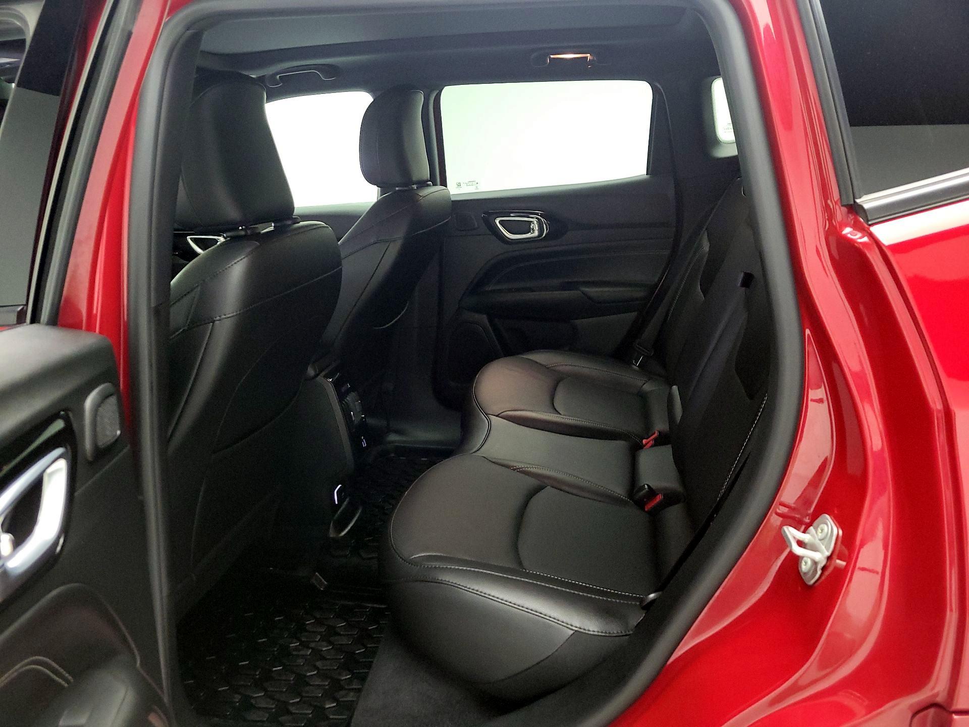Thumbnail: 2023 Jeep Compass - 20