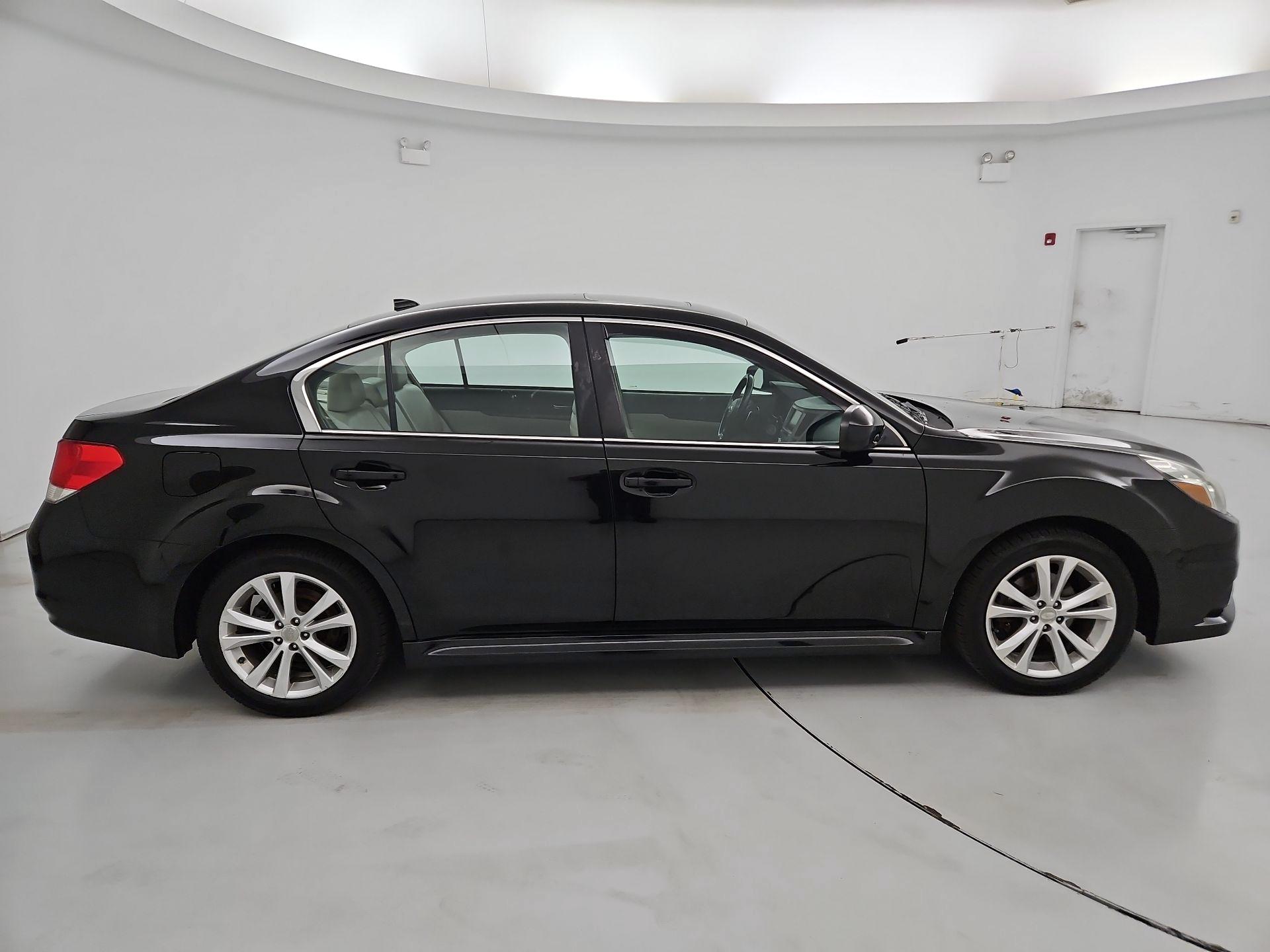 Thumbnail: 2014 Subaru Legacy - 4