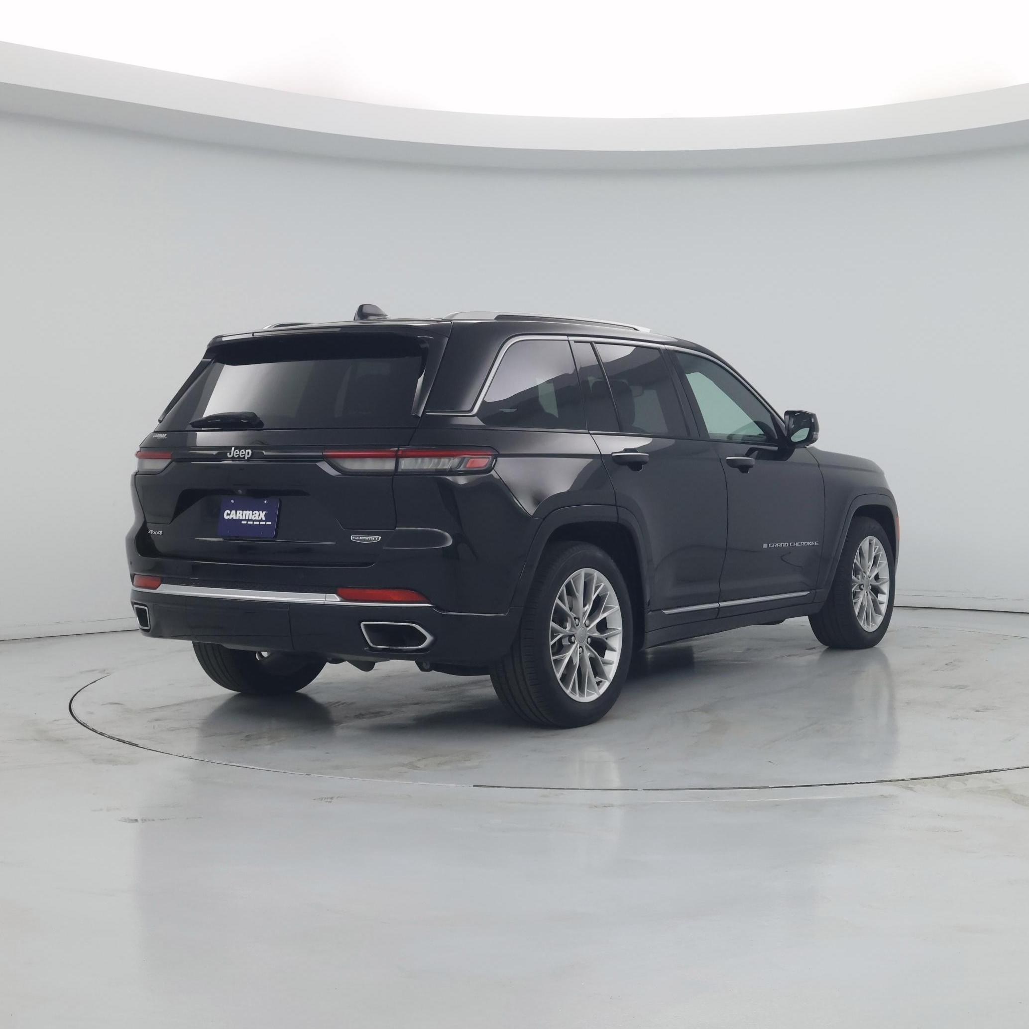 Thumbnail: 2023 Jeep Grand Cherokee - 8