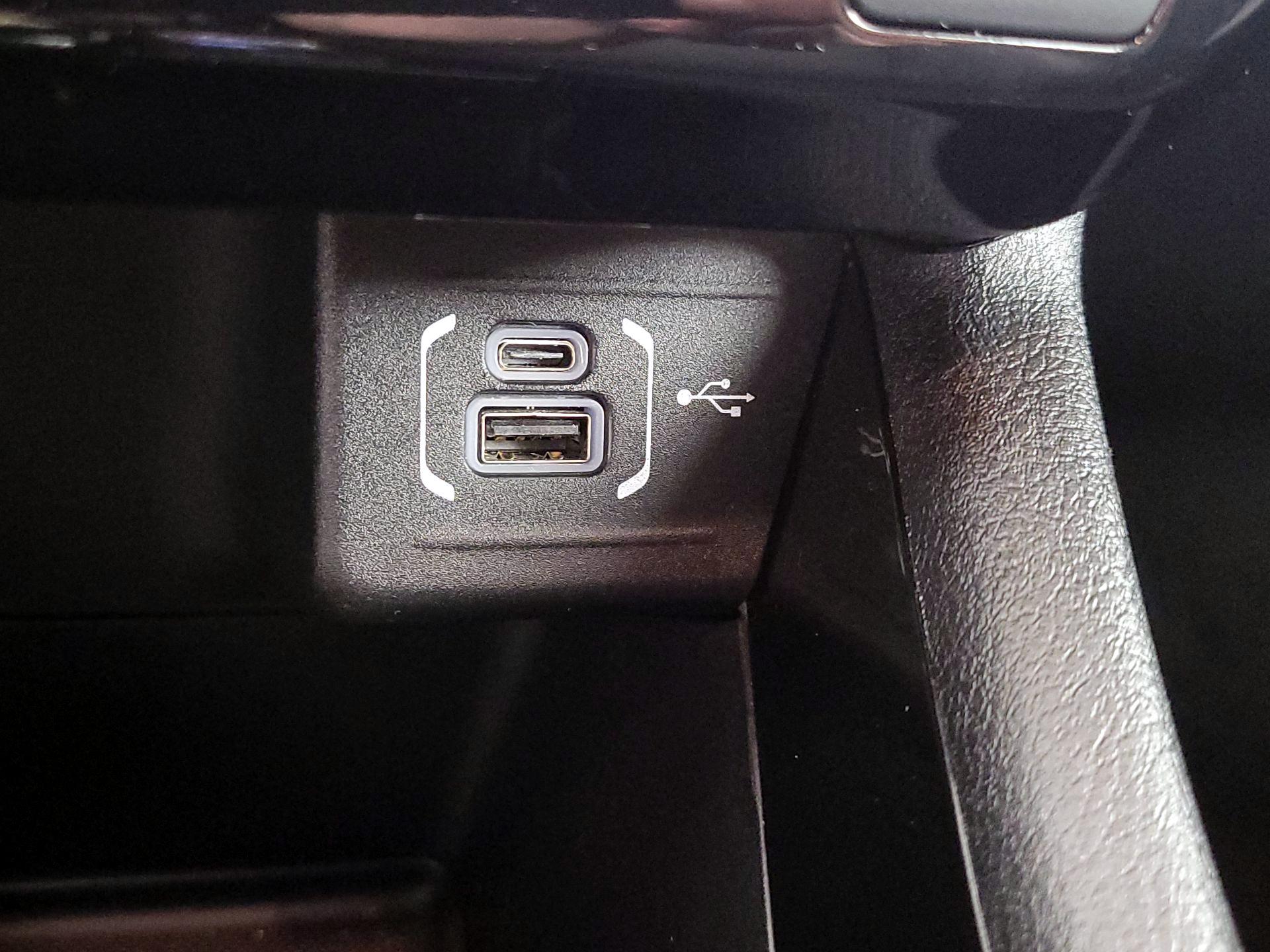 Thumbnail: 2022 Jeep Compass - 18