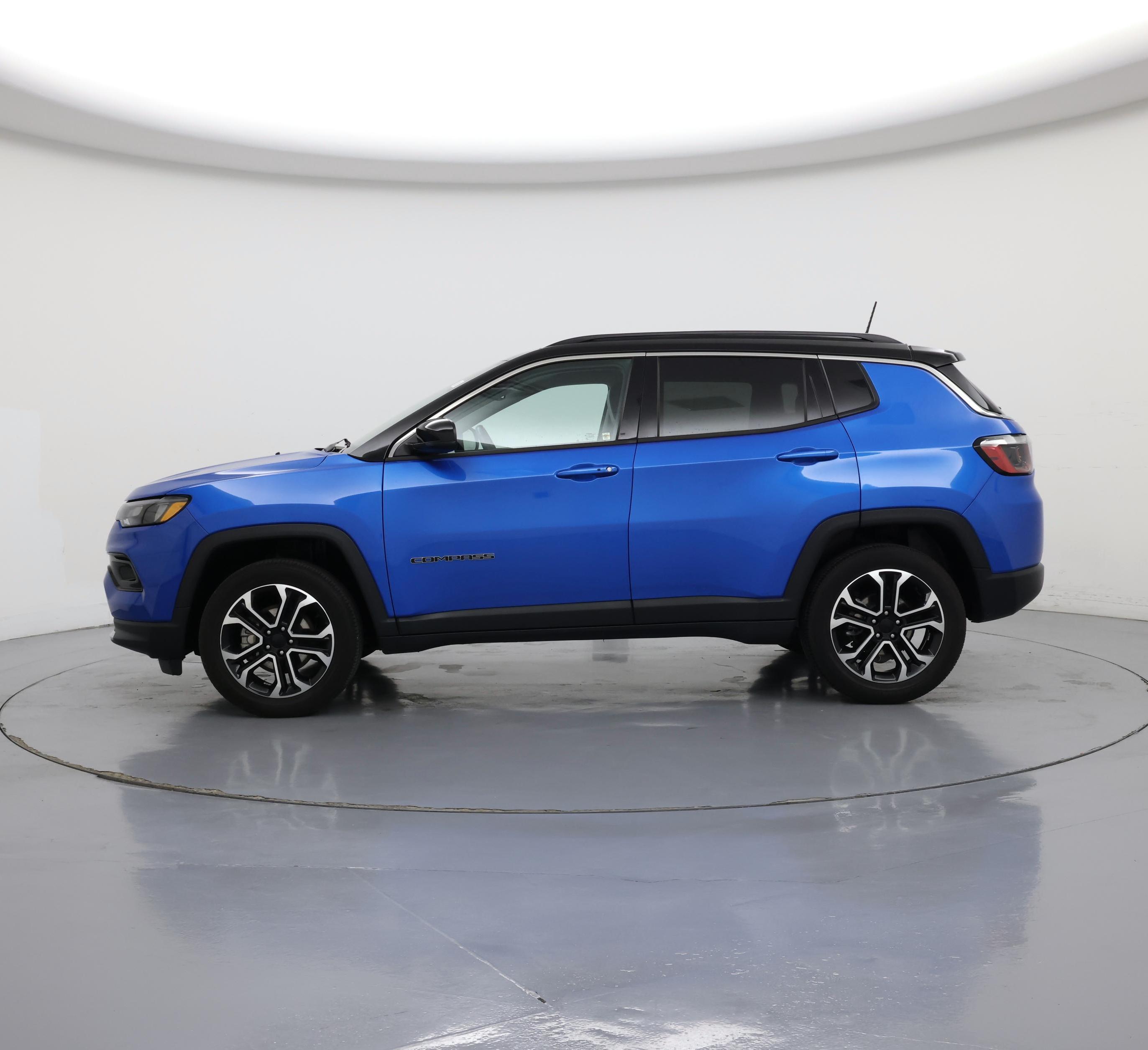 Thumbnail: 2022 Jeep Compass - 3