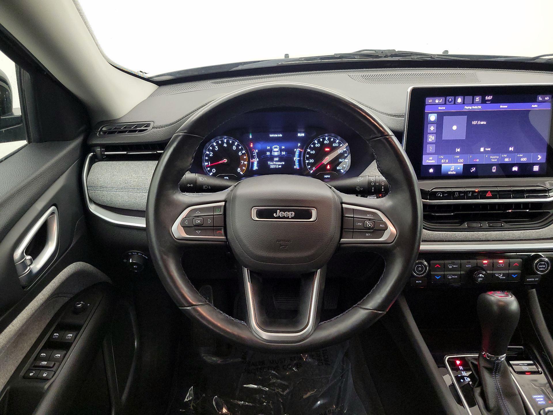 Thumbnail: 2022 Jeep Compass - 10