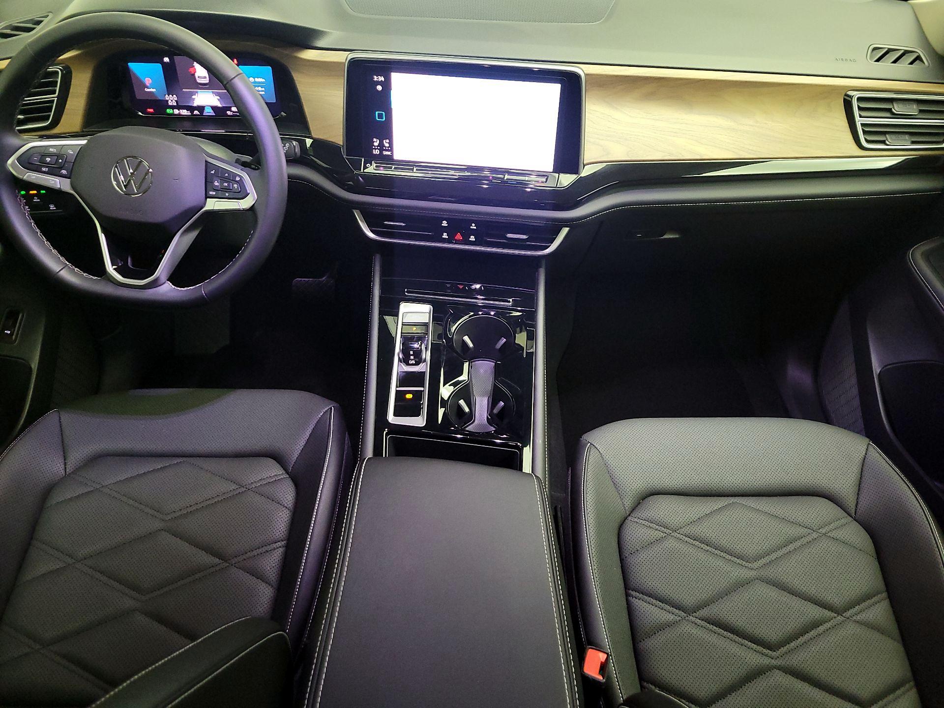 Thumbnail: 2025 Volkswagen Atlas - 9
