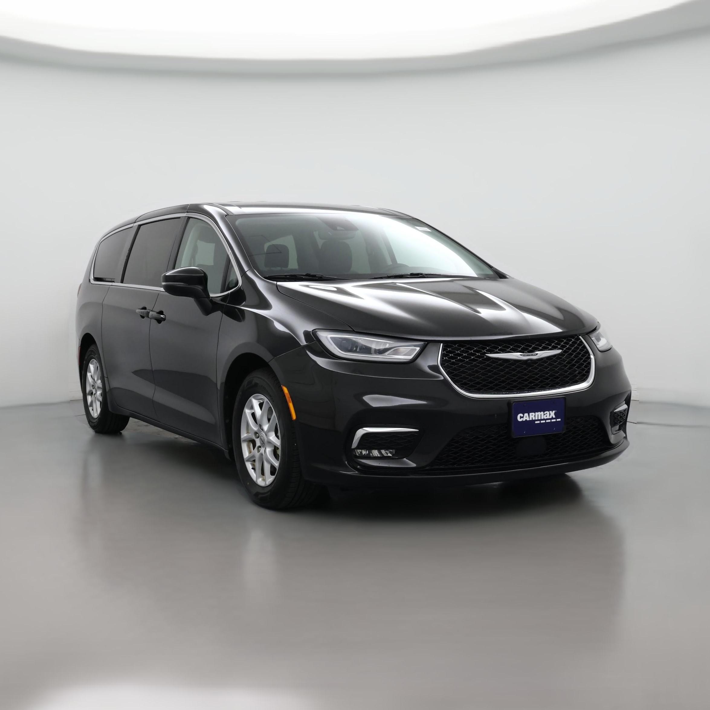 Thumbnail: 2023 Chrysler Pacifica - 1