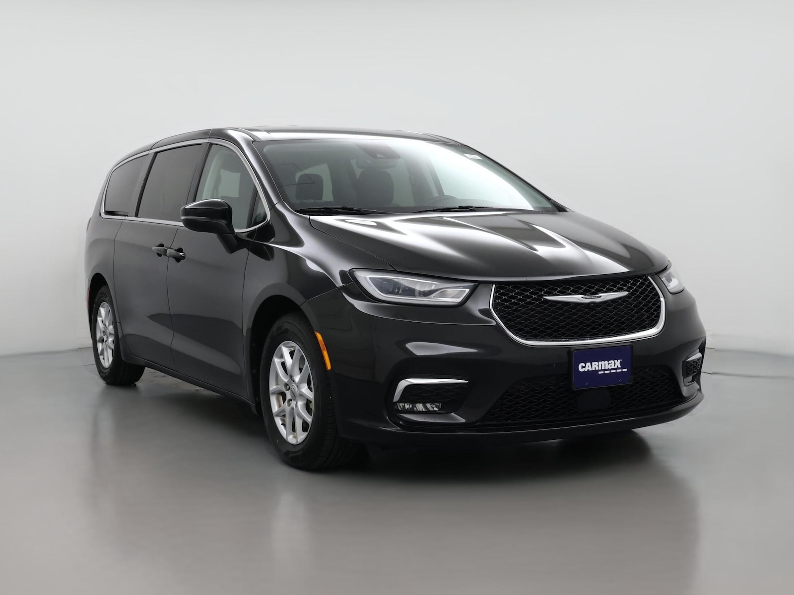 2023 Chrysler Pacifica Touring L - Photo 1