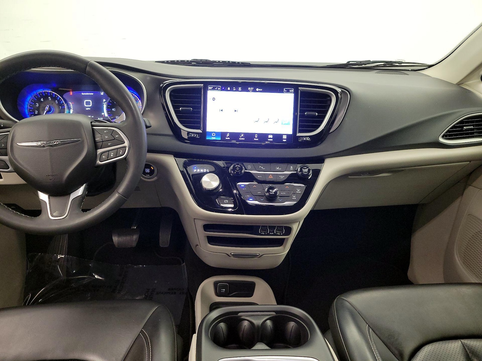 2023 Chrysler Pacifica Touring L - Photo 10