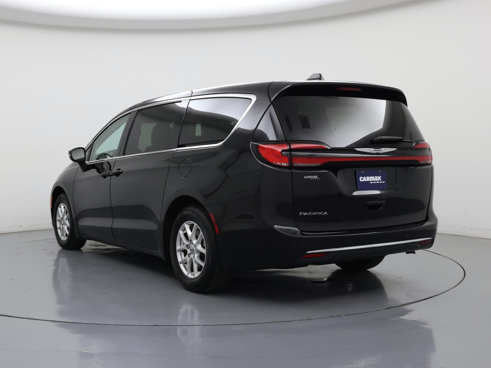 2023 Chrysler Pacifica Touring L - Photo 3
