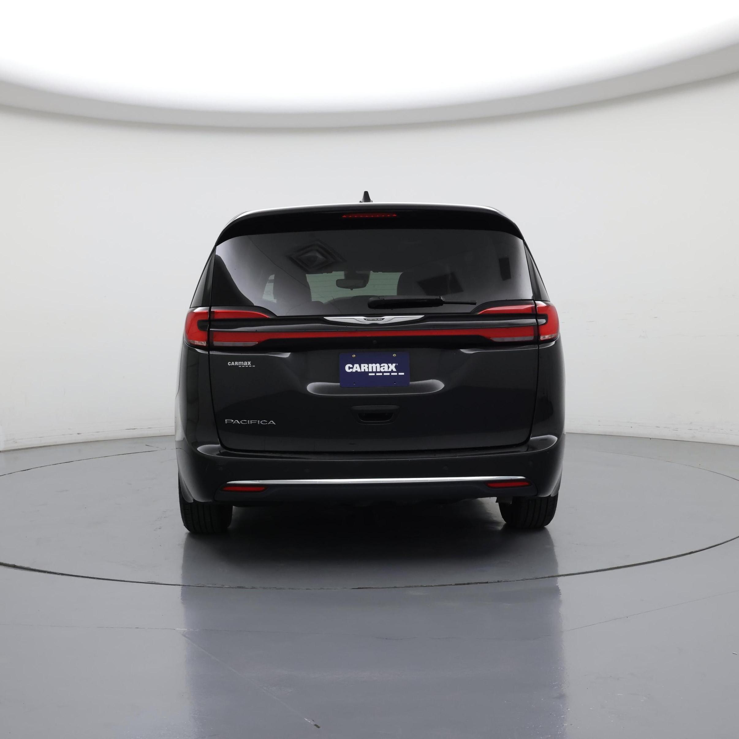 Thumbnail: 2023 Chrysler Pacifica - 6