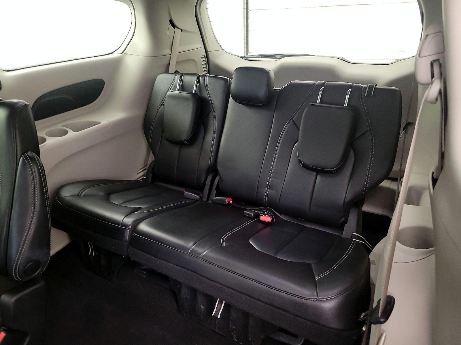 2023 Chrysler Pacifica Touring L - Photo 21