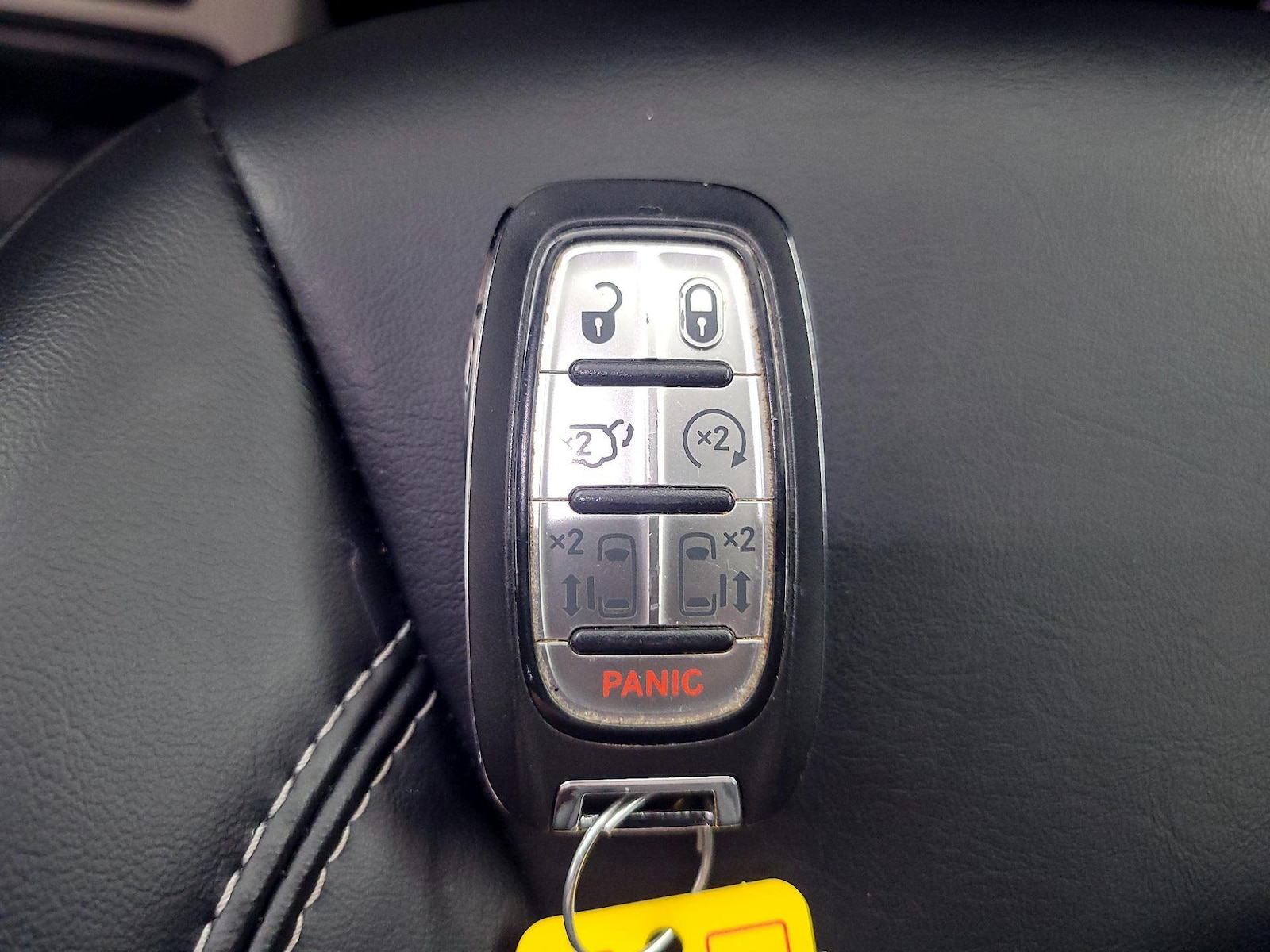 2023 Chrysler Pacifica Touring L - Photo 25