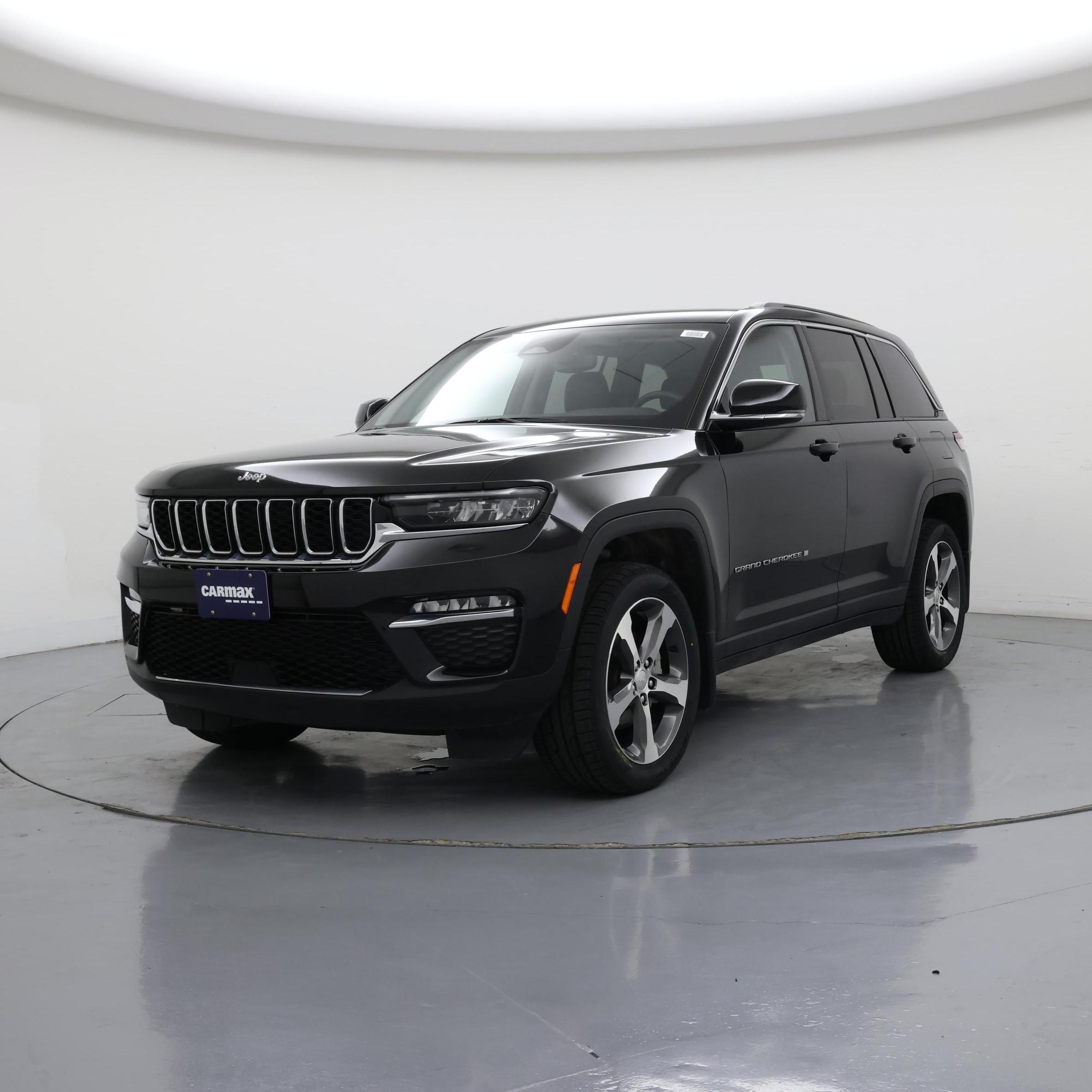 Thumbnail: 2023 Jeep Grand Cherokee - 4
