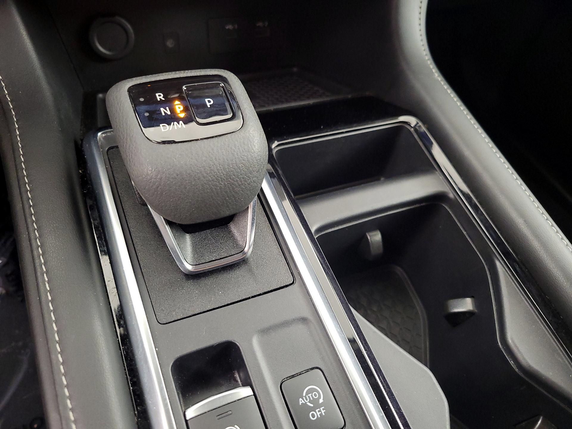 Thumbnail: 2023 Nissan Pathfinder - 18